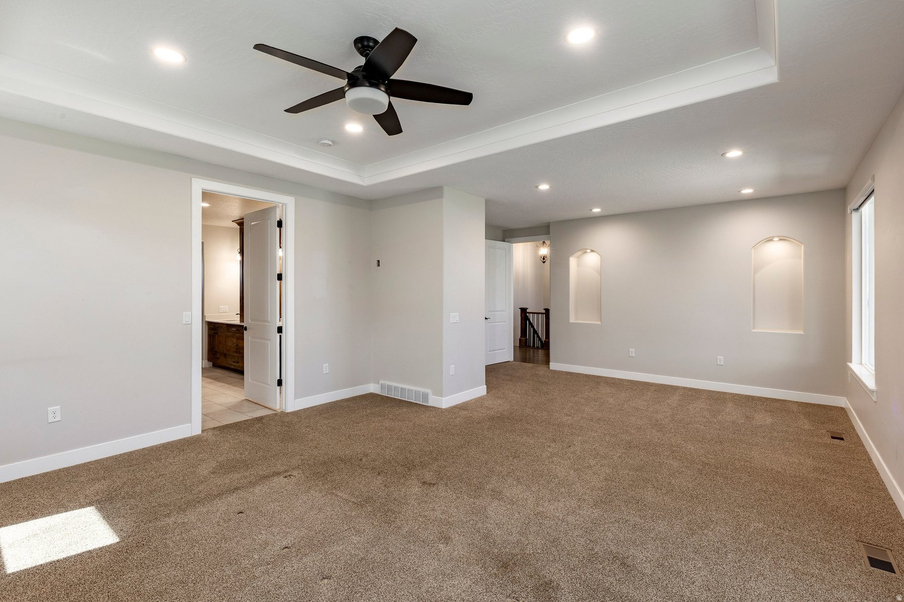 COLLEDGE FARMS - Residential