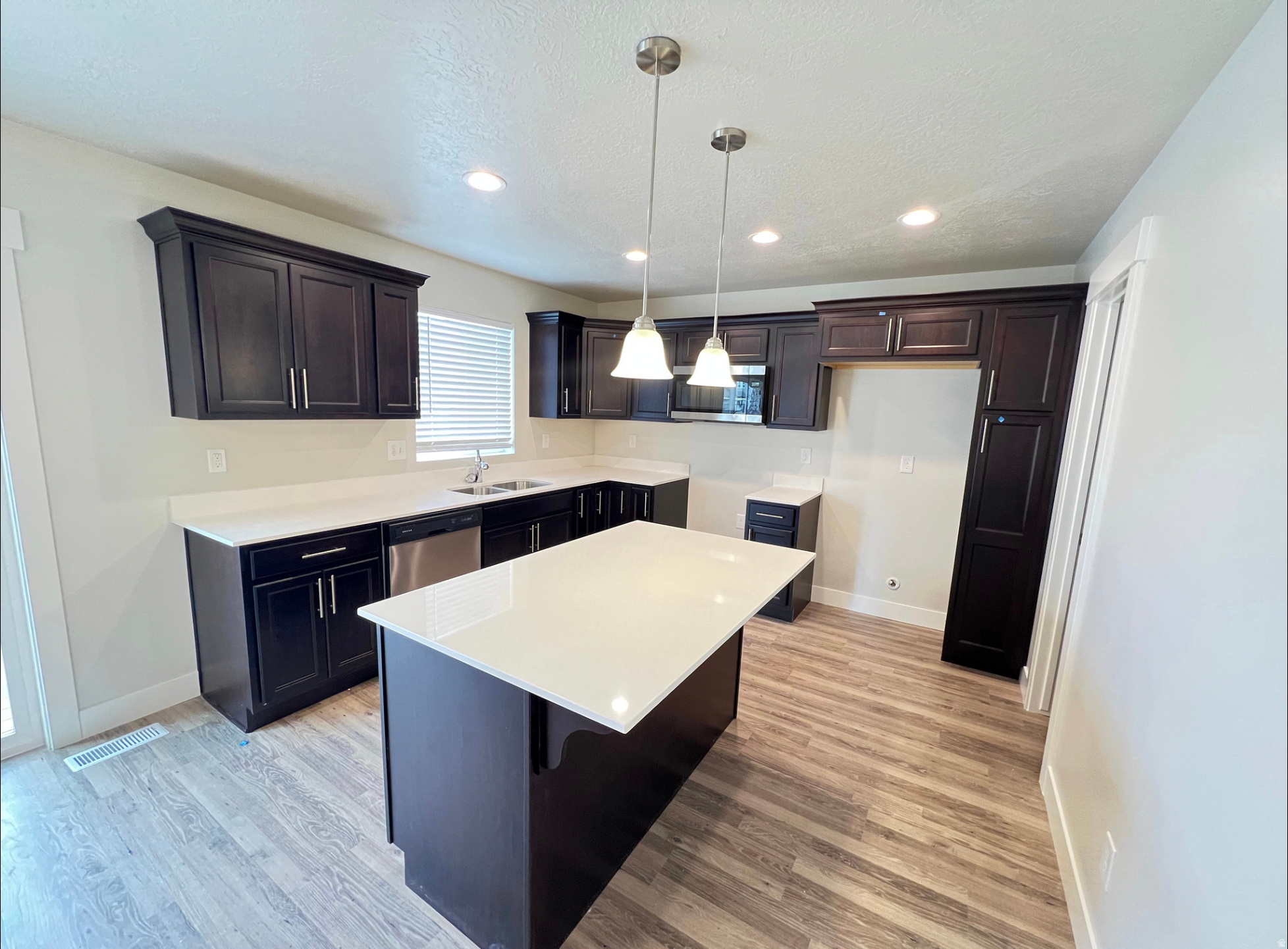 BRANDON PARK - Residential Lease