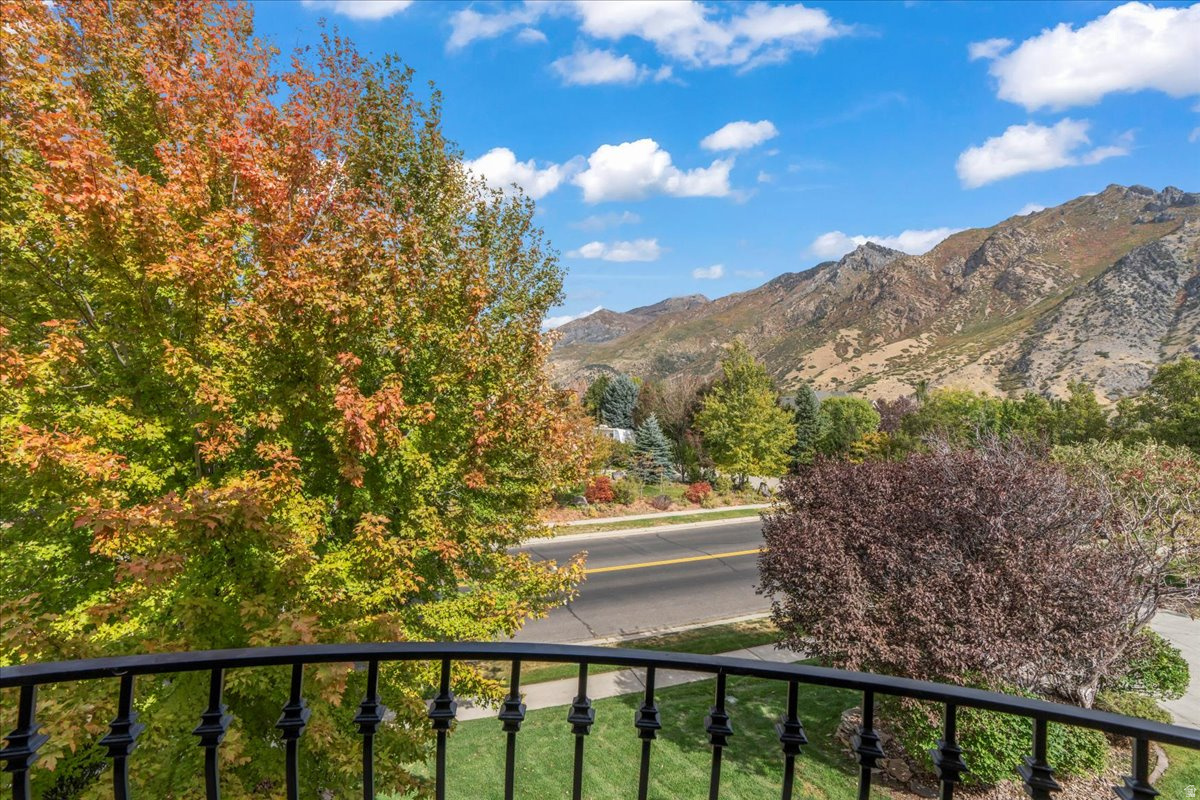 HEALEY HEIGHTS - Residential