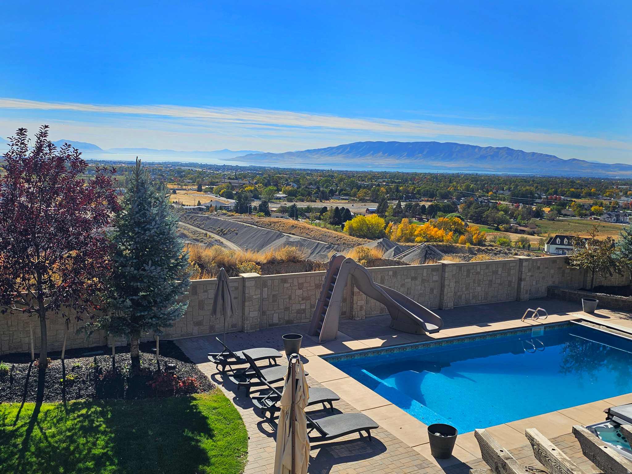 HEALEY HEIGHTS - Residential
