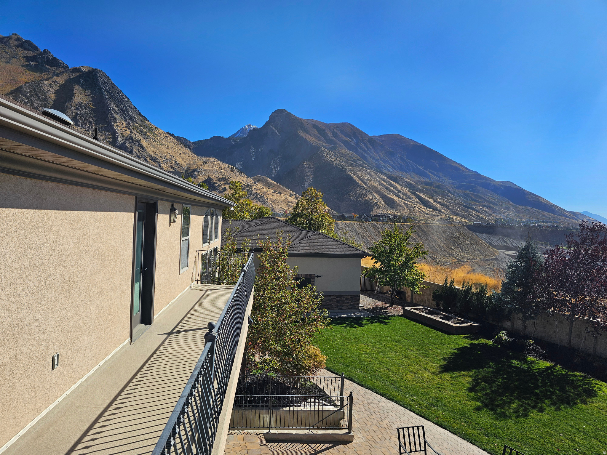 HEALEY HEIGHTS - Residential