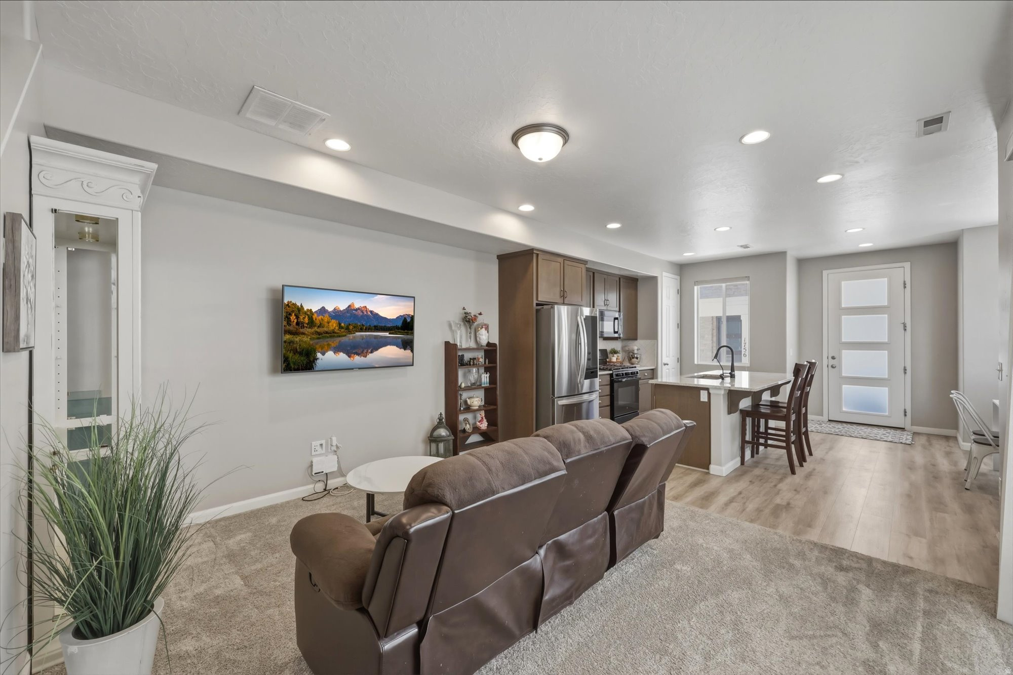 ARROWHEAD PARK - Residential