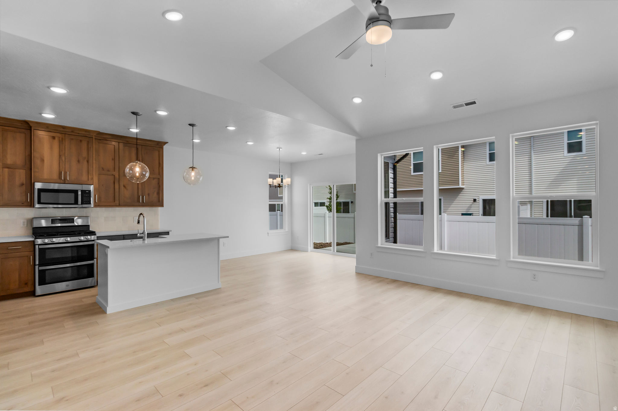 LEGENDS CROSSING - Residential