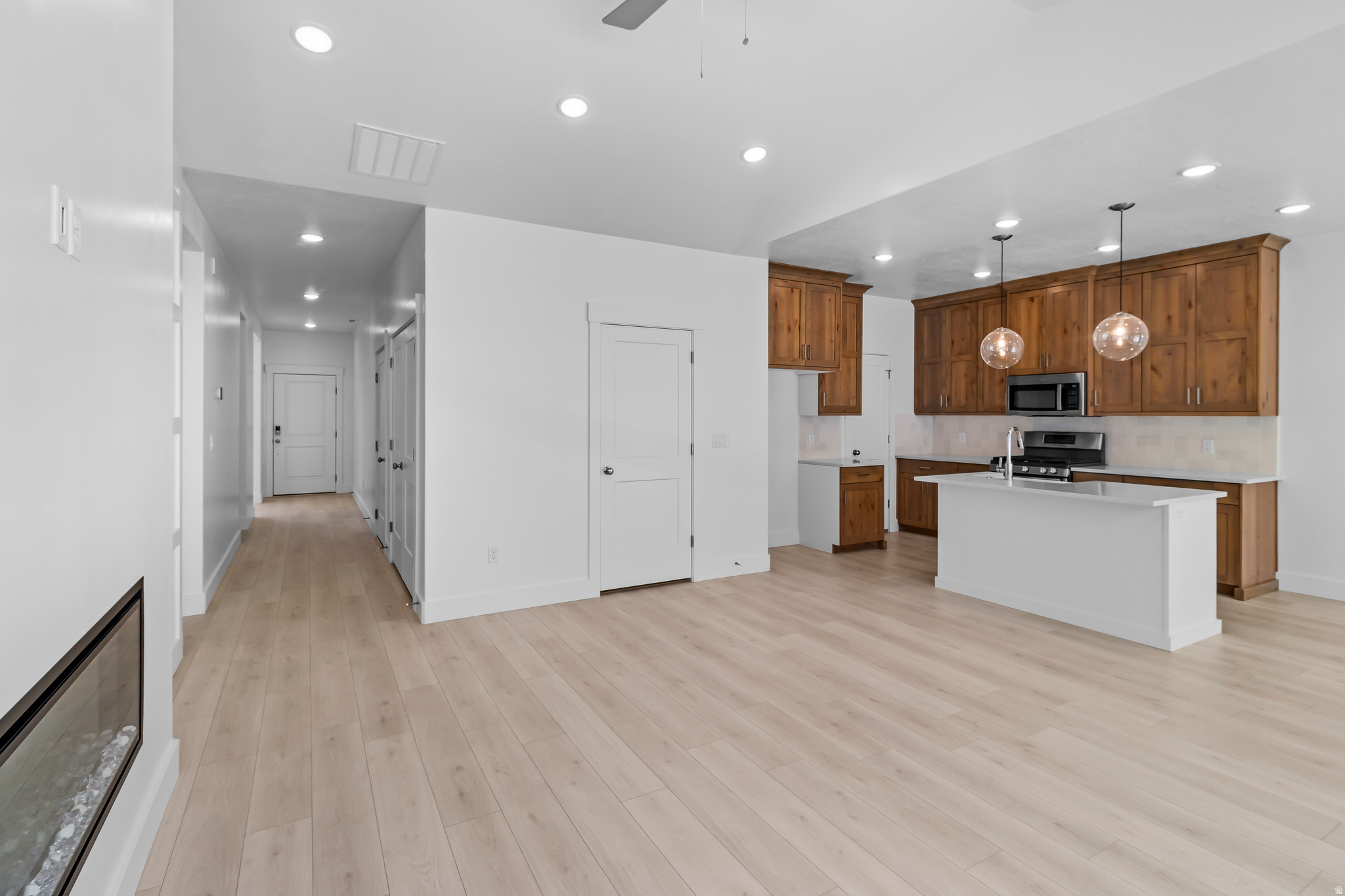 LEGENDS CROSSING - Residential