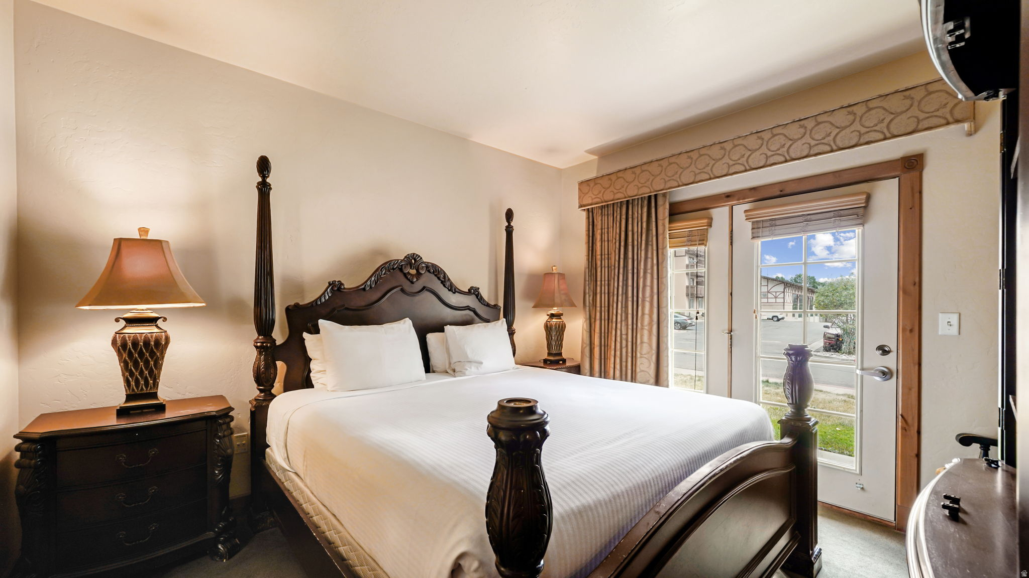 VILLAS AT ZERMATT - Residential
