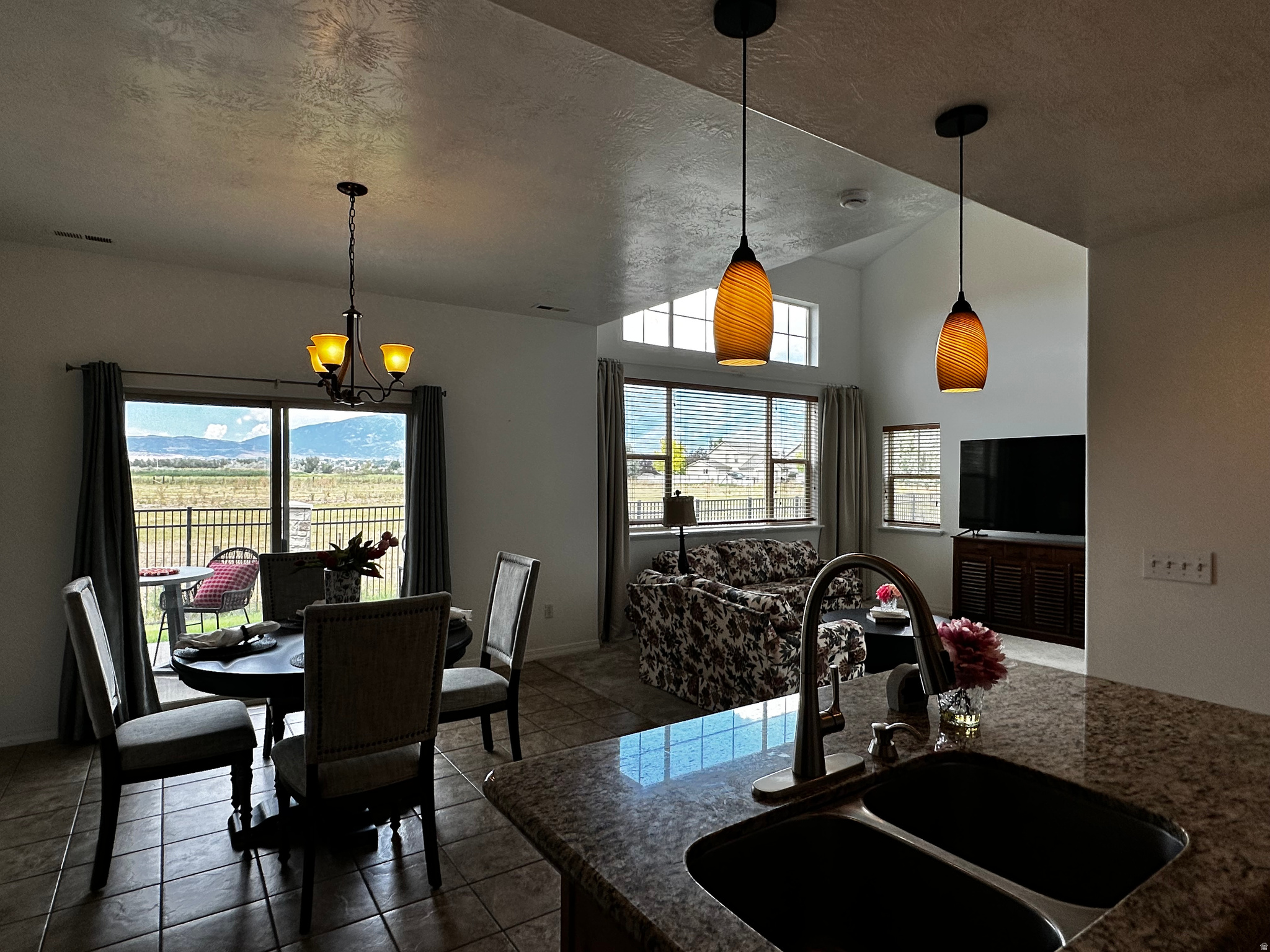 QUAIL RUN - Residential