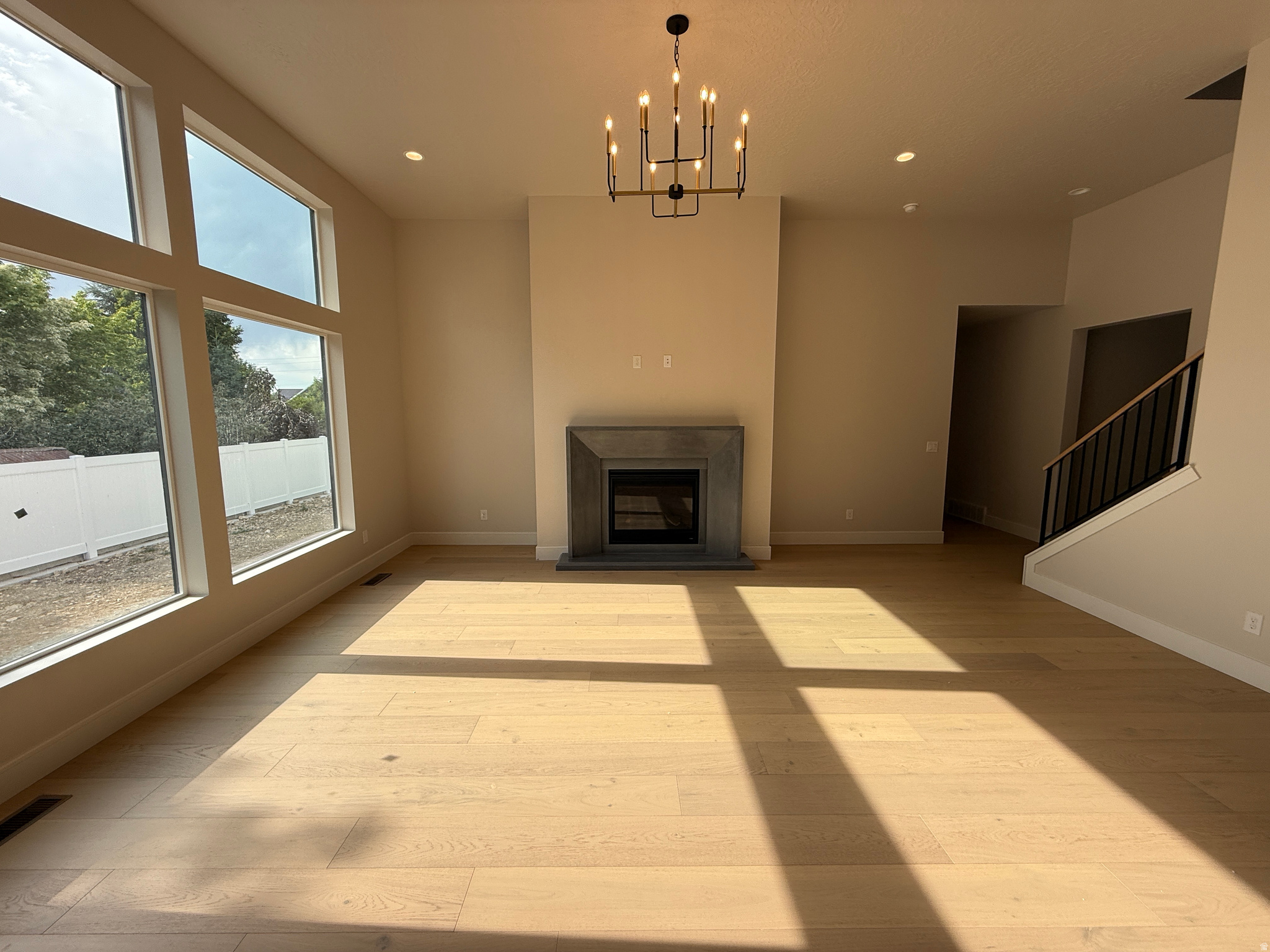BELMONT WEST - Residential