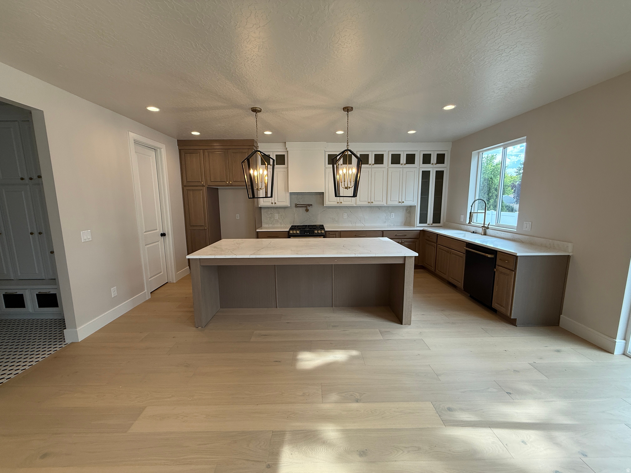 BELMONT WEST - Residential
