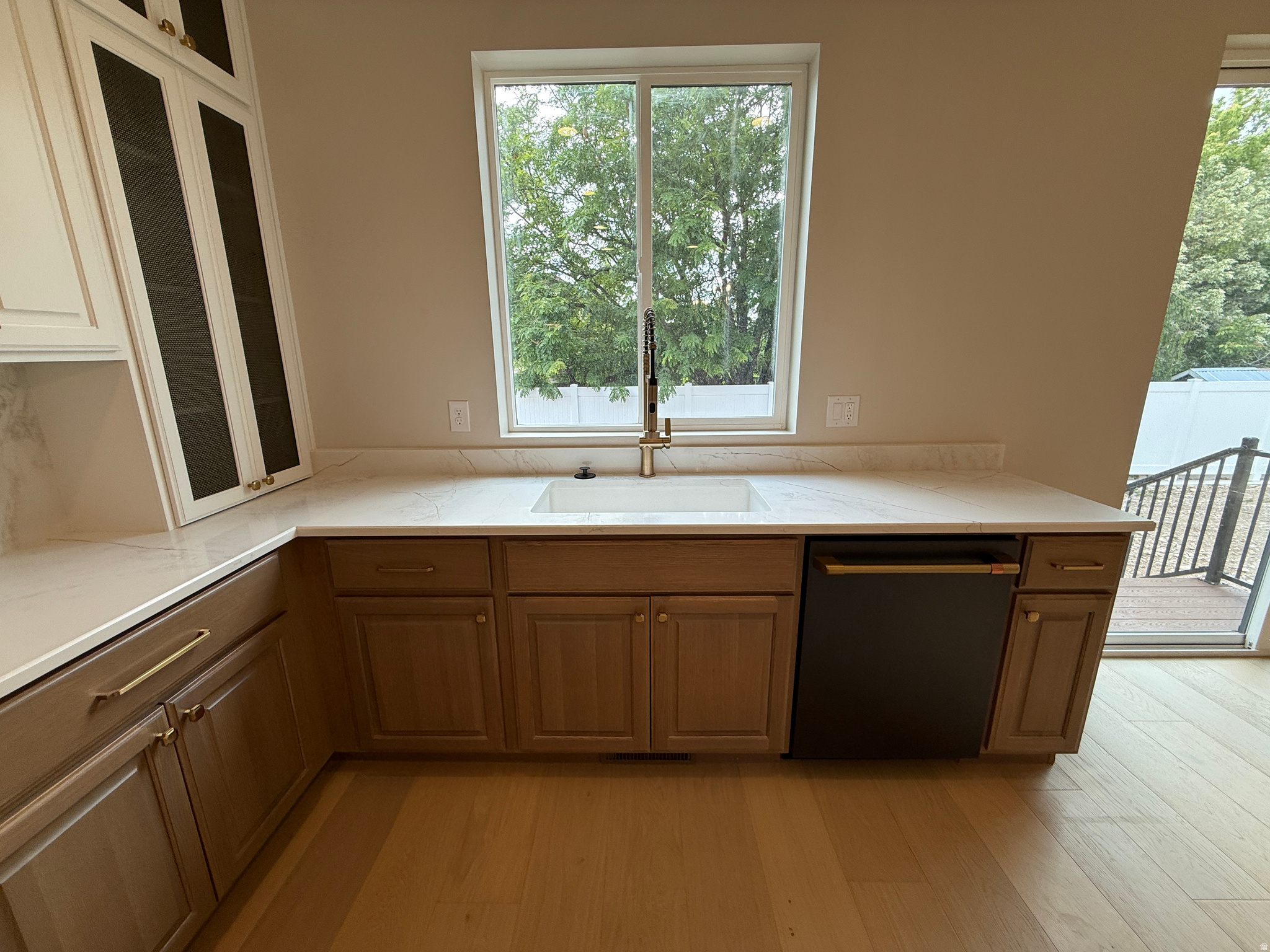 BELMONT WEST - Residential