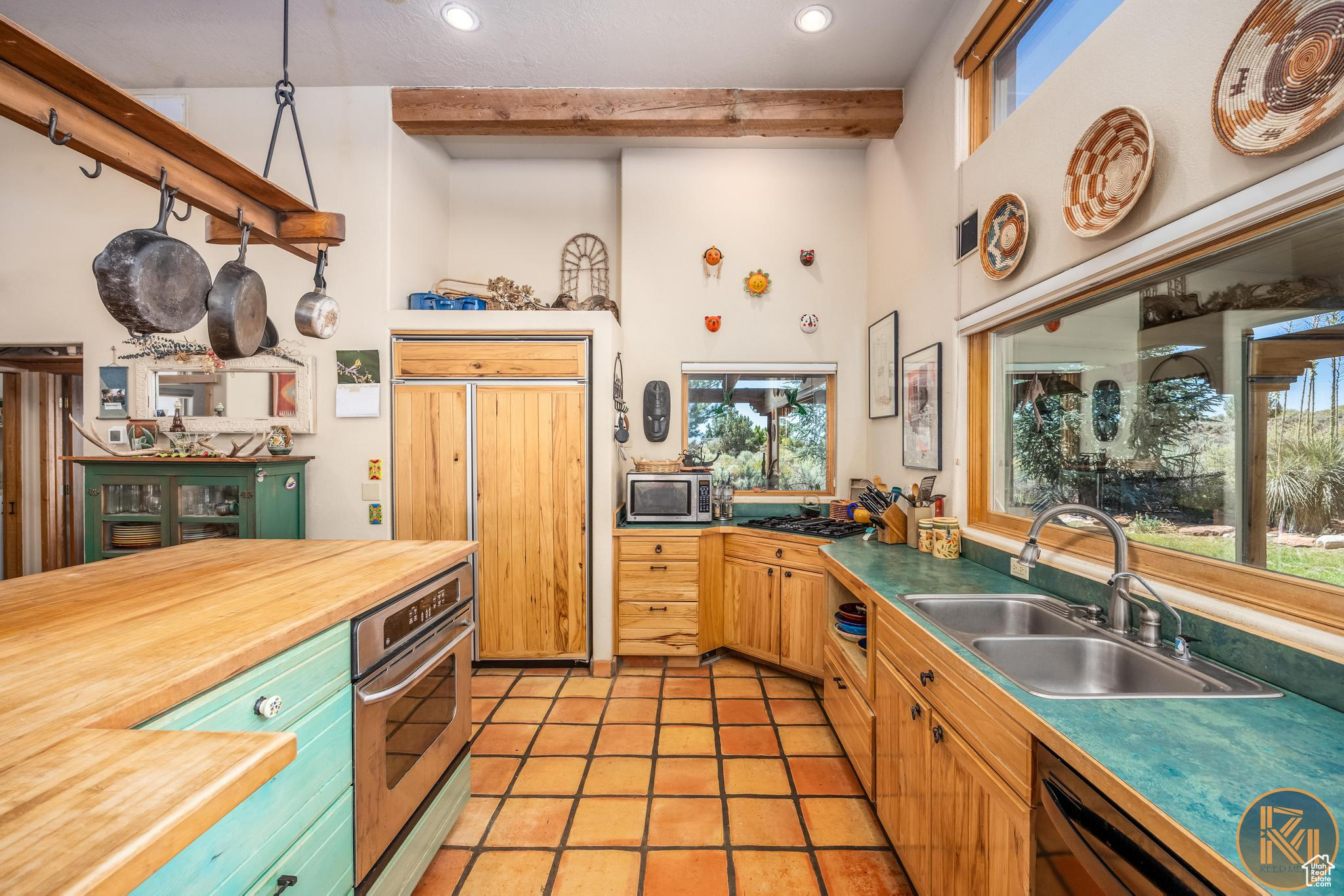 CEDAR HEIGHTS - Residential