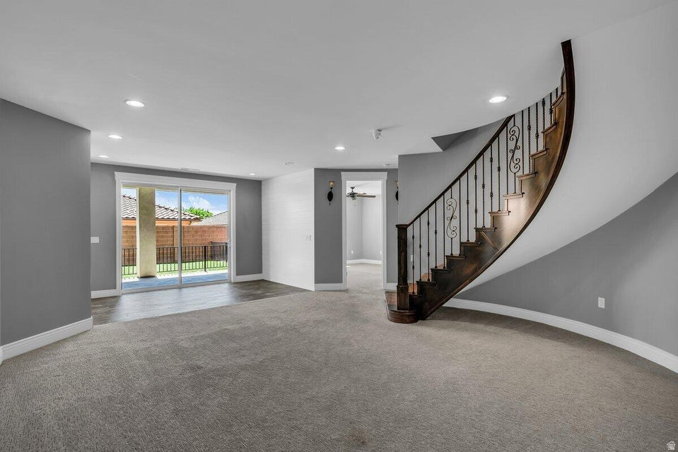 ESCALERA PH 2 - Residential