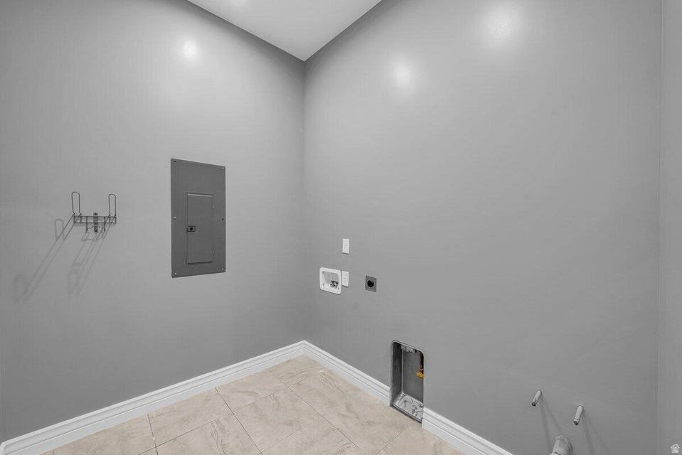 ESCALERA PH 2 - Residential