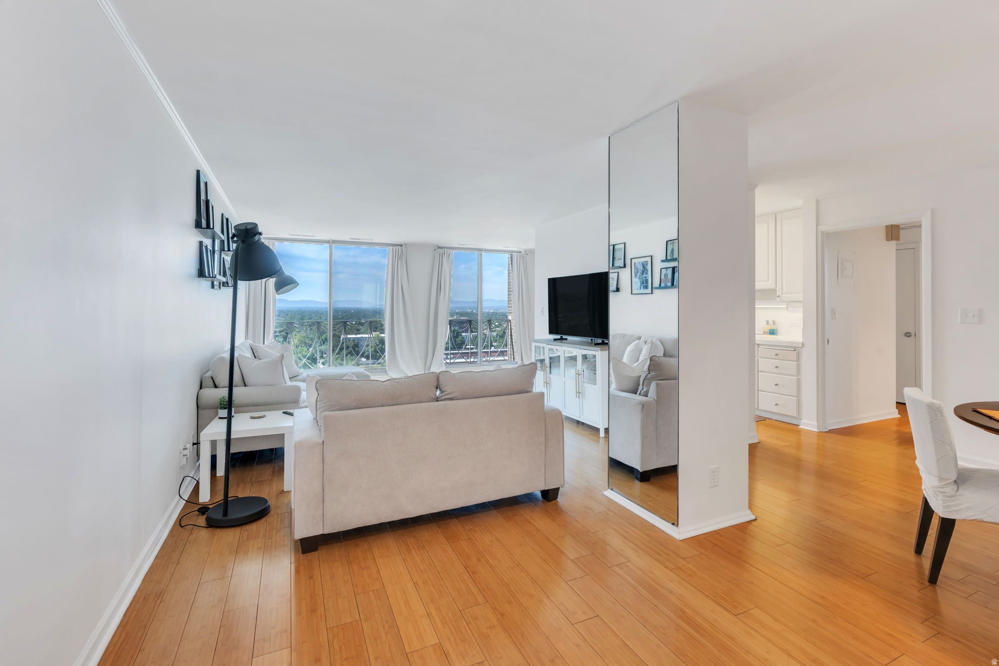BONNEVILLE TOWERS - Residential