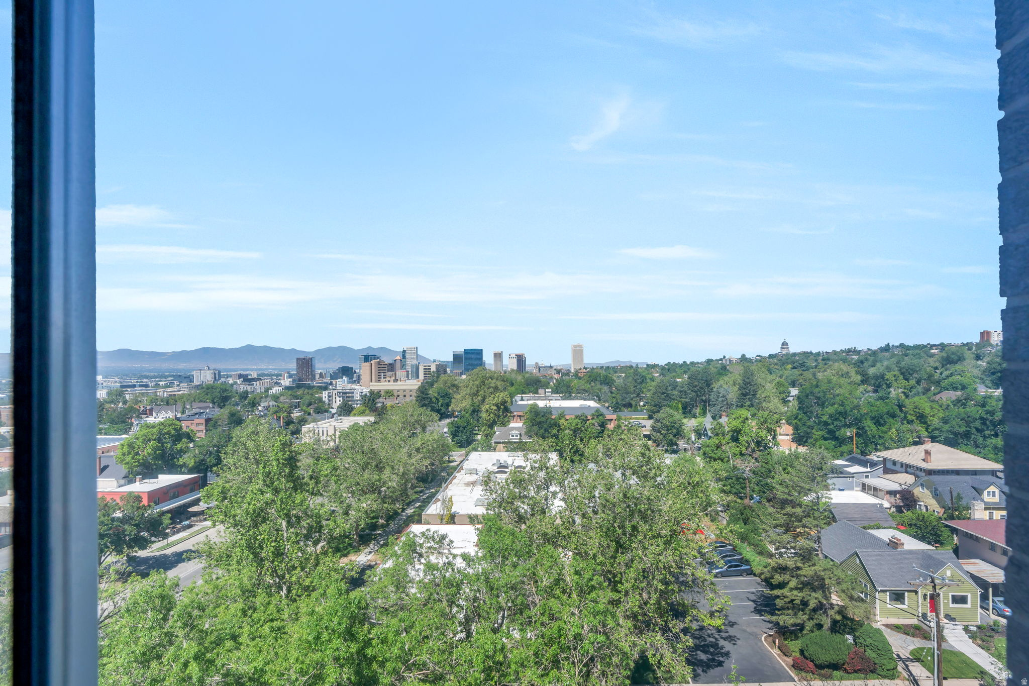 BONNEVILLE TOWERS - Residential