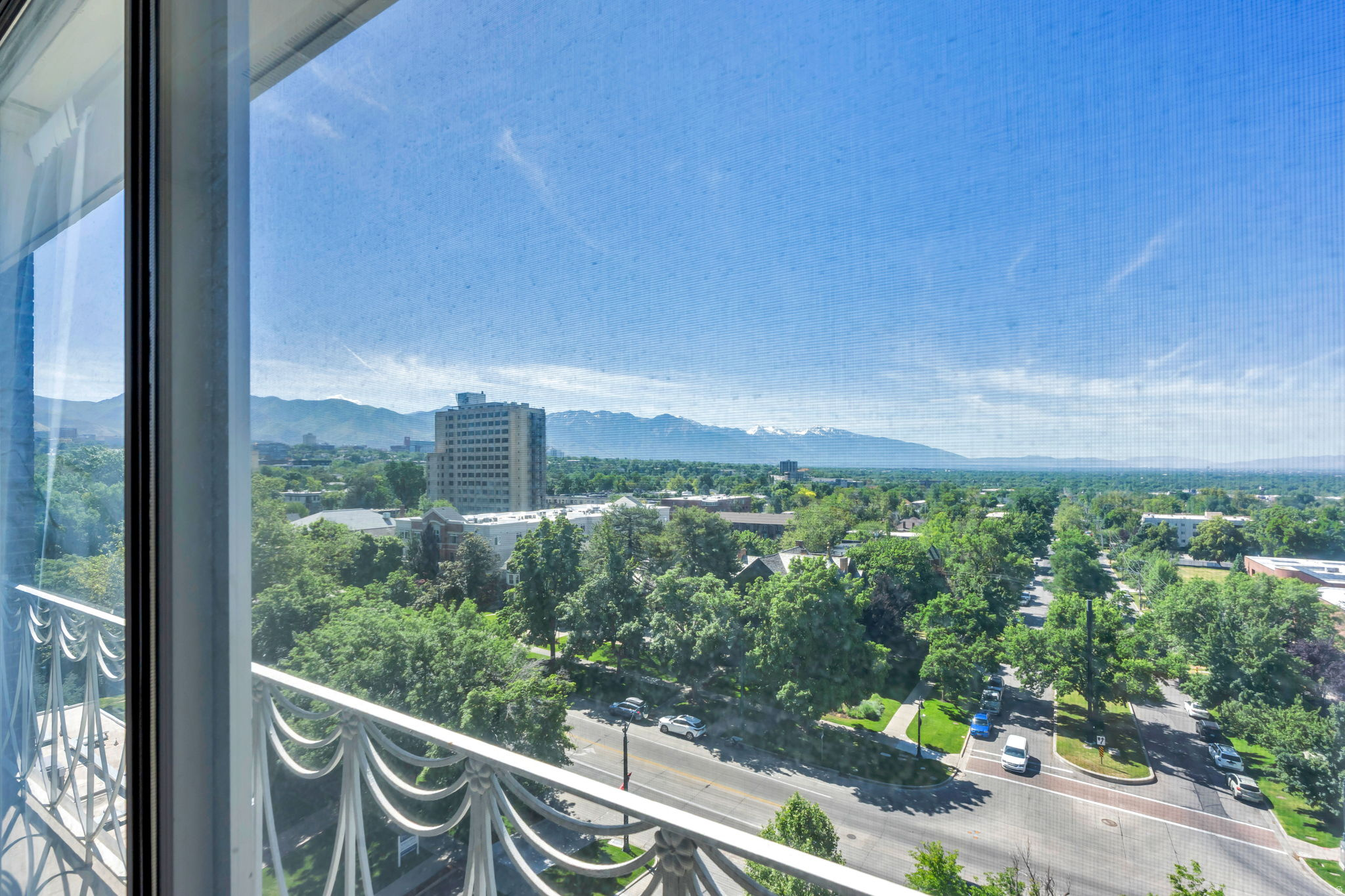 BONNEVILLE TOWERS - Residential