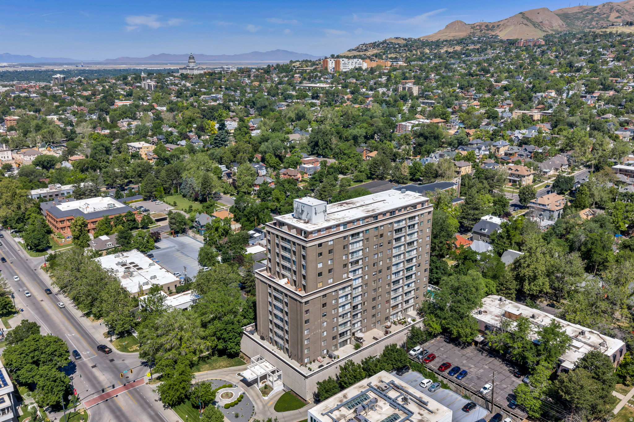 BONNEVILLE TOWERS - Residential