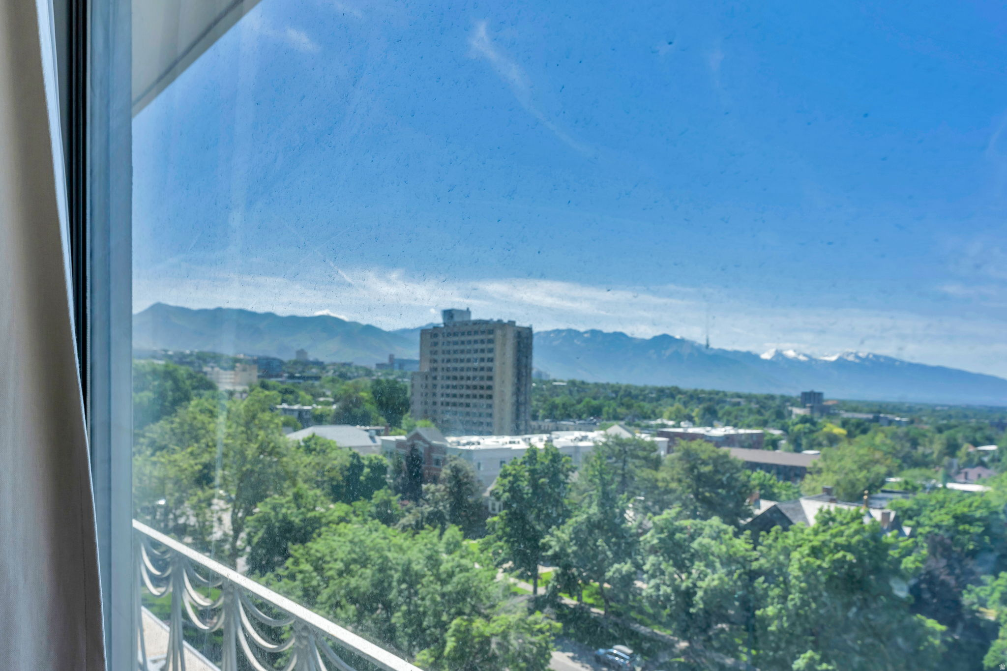 BONNEVILLE TOWERS - Residential