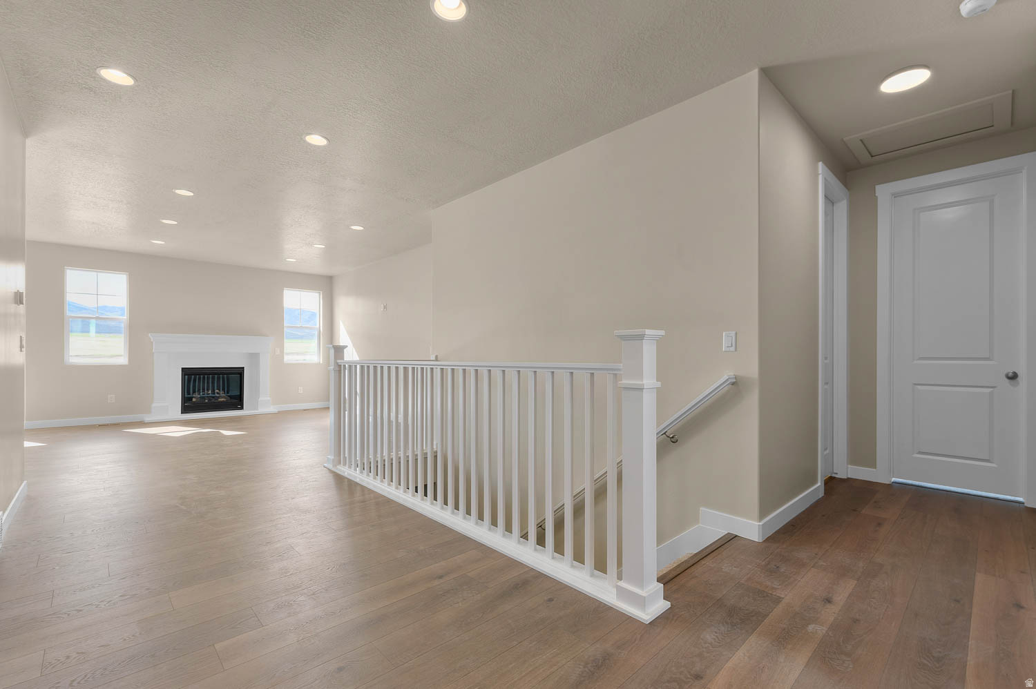 DRY CREEK COLLECTION 230 - Residential