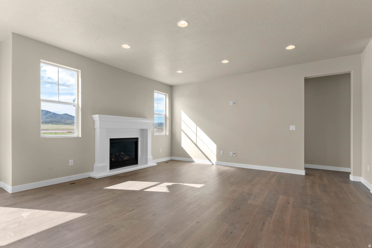DRY CREEK COLLECTION 230 - Residential