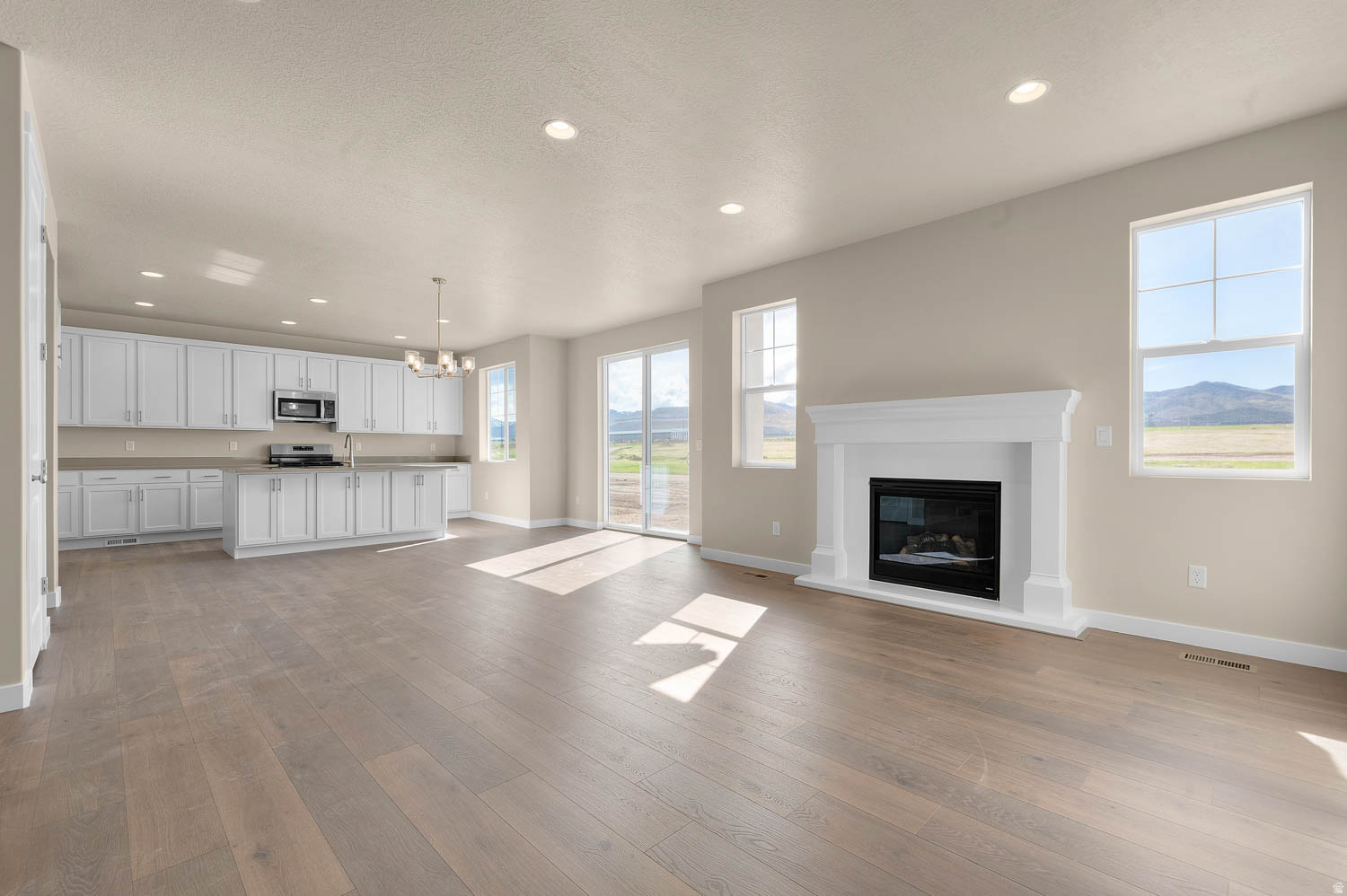 DRY CREEK COLLECTION 230 - Residential