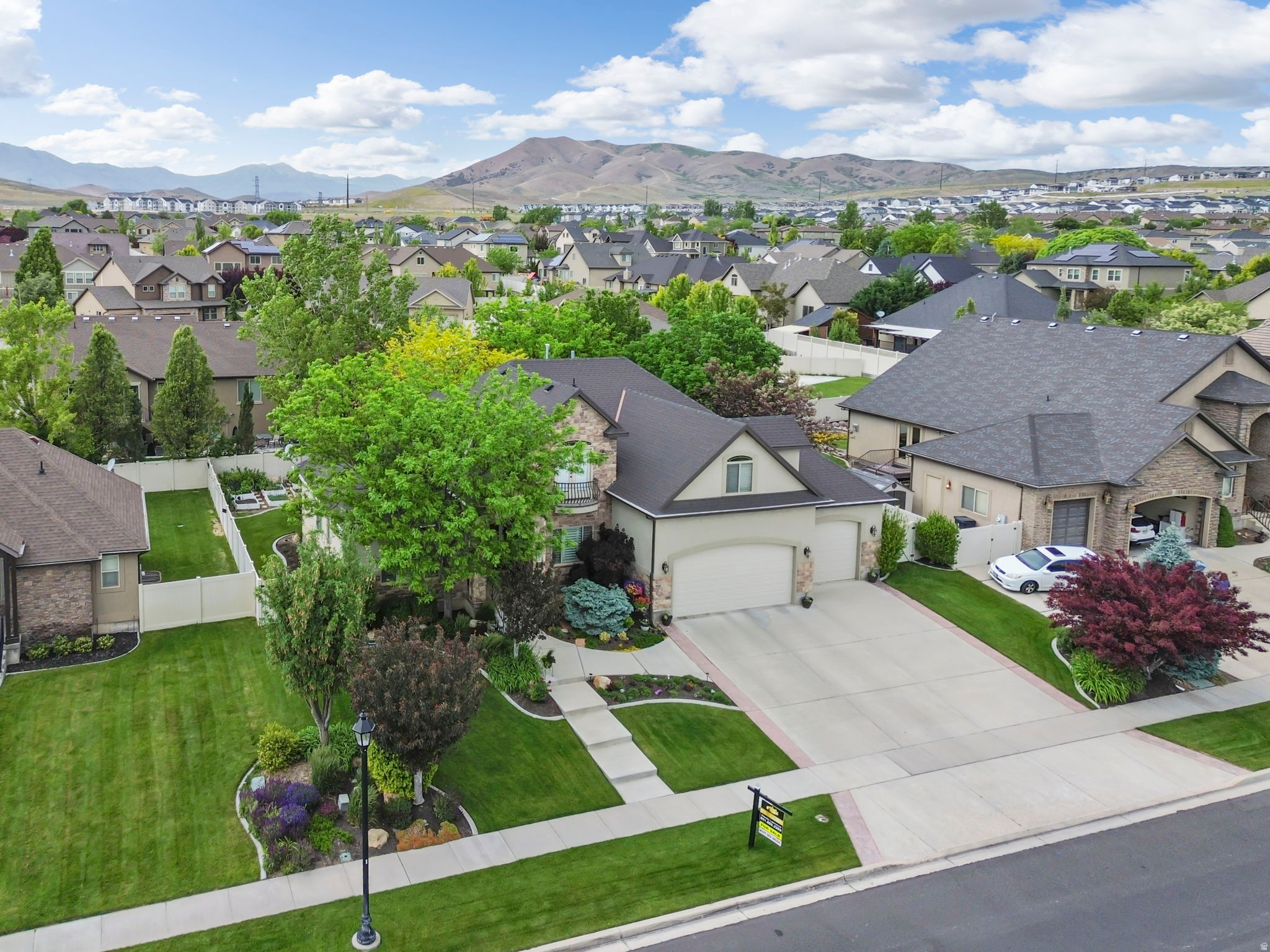 ASPEN HILLS - Residential
