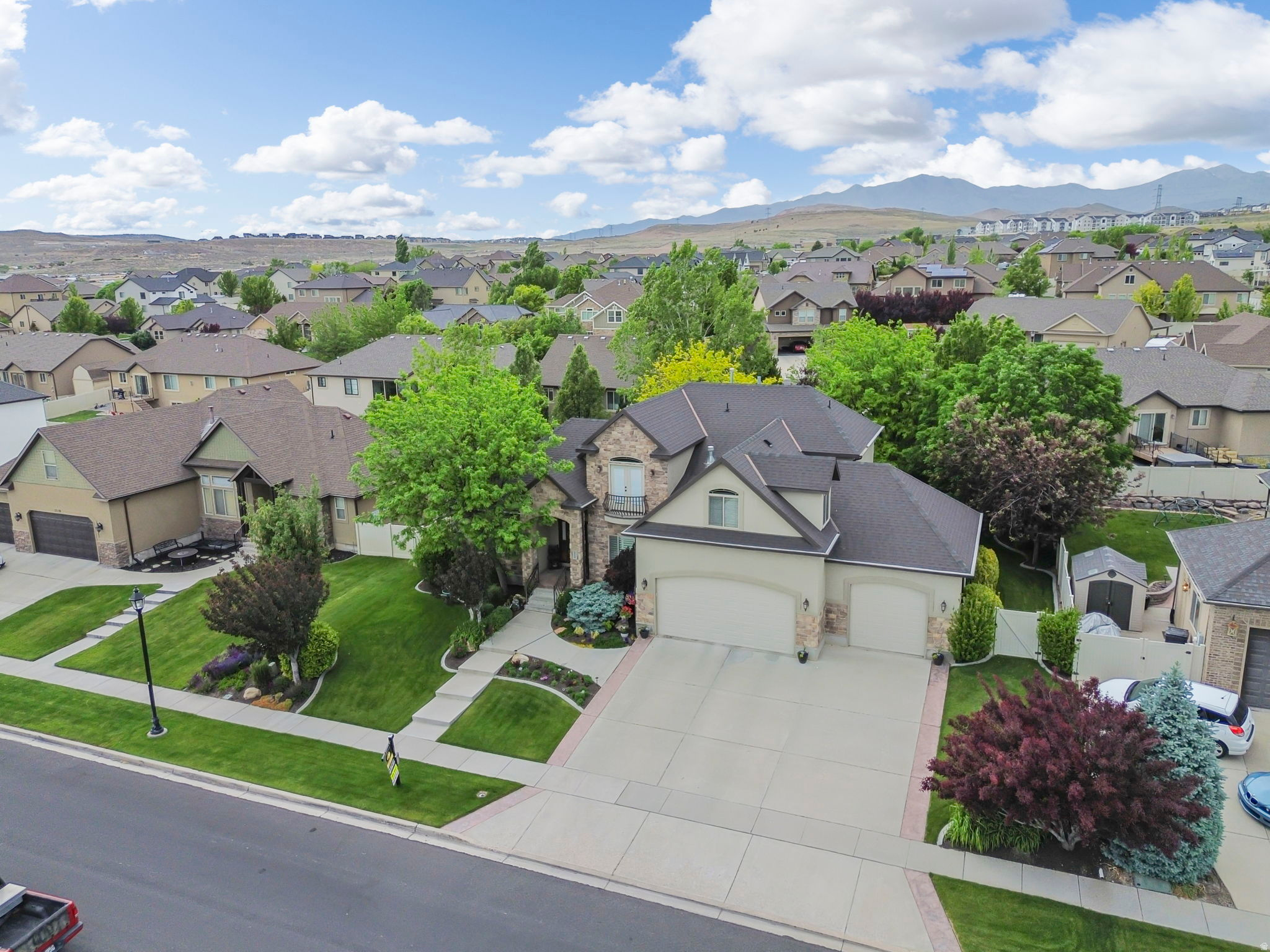 ASPEN HILLS - Residential