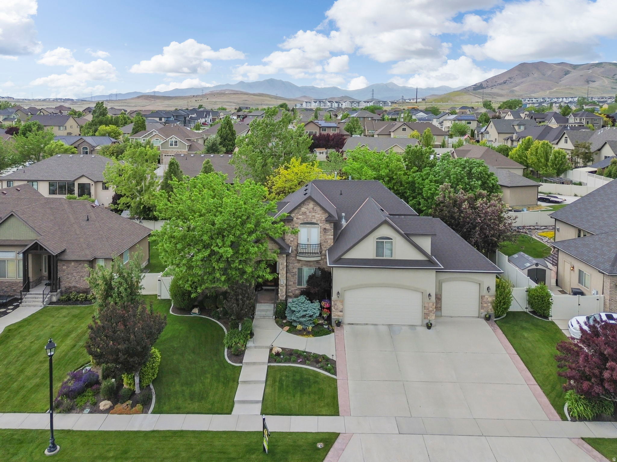 ASPEN HILLS - Residential