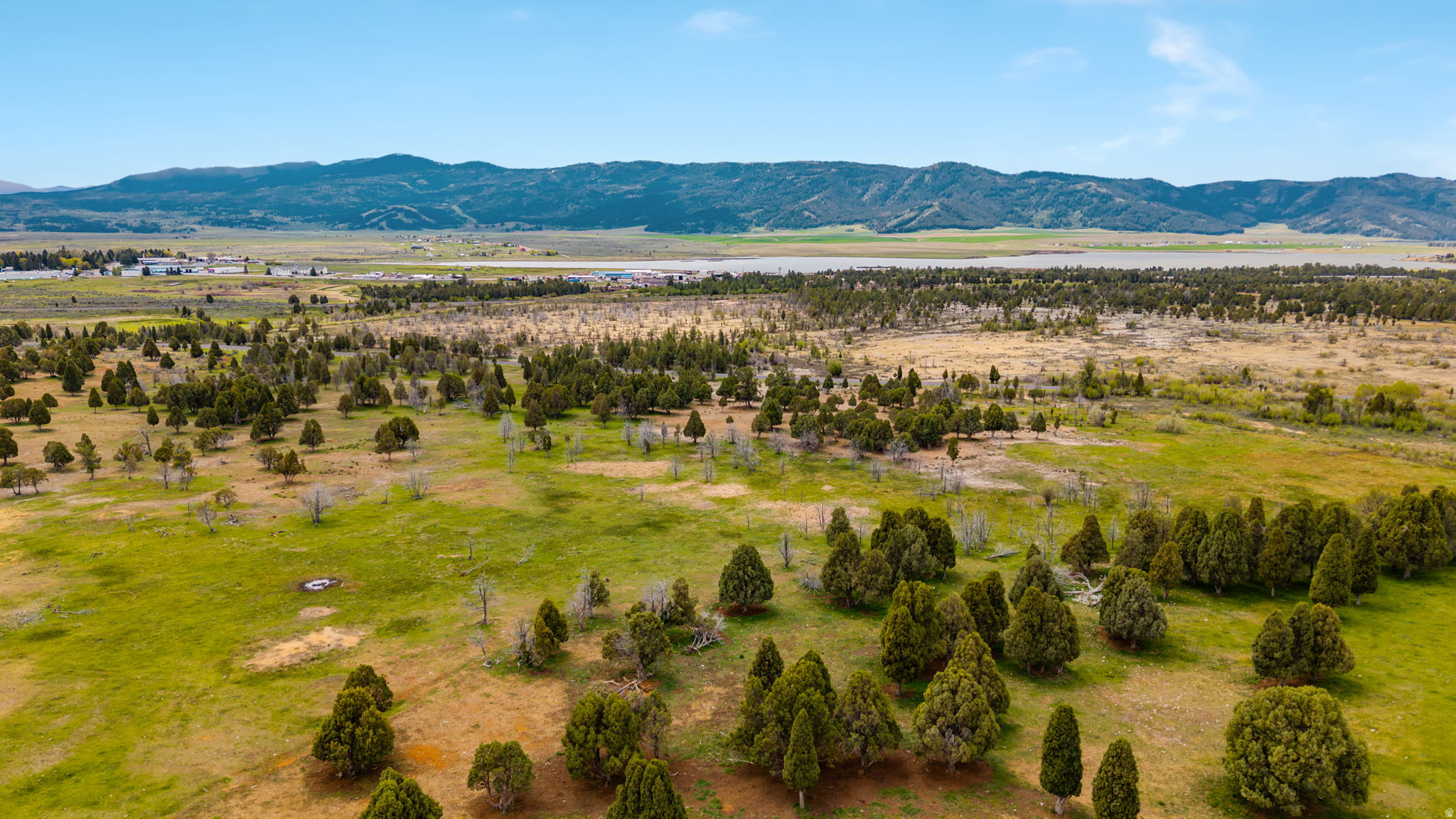 CEDAR VIEW - Land