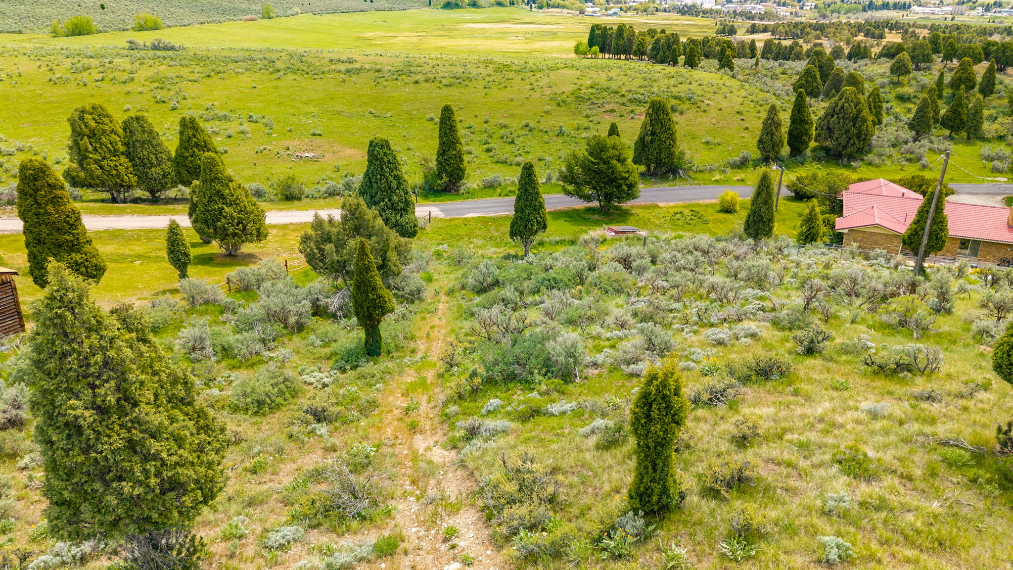 CEDAR VIEW - Land