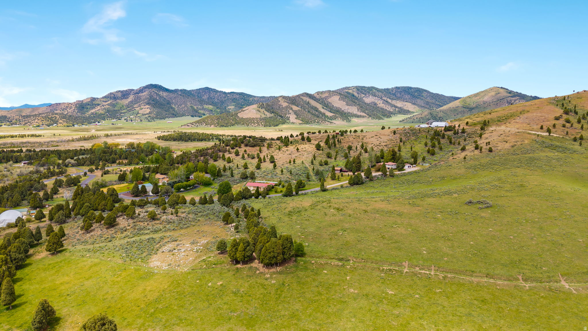 CEDAR VIEW - Land