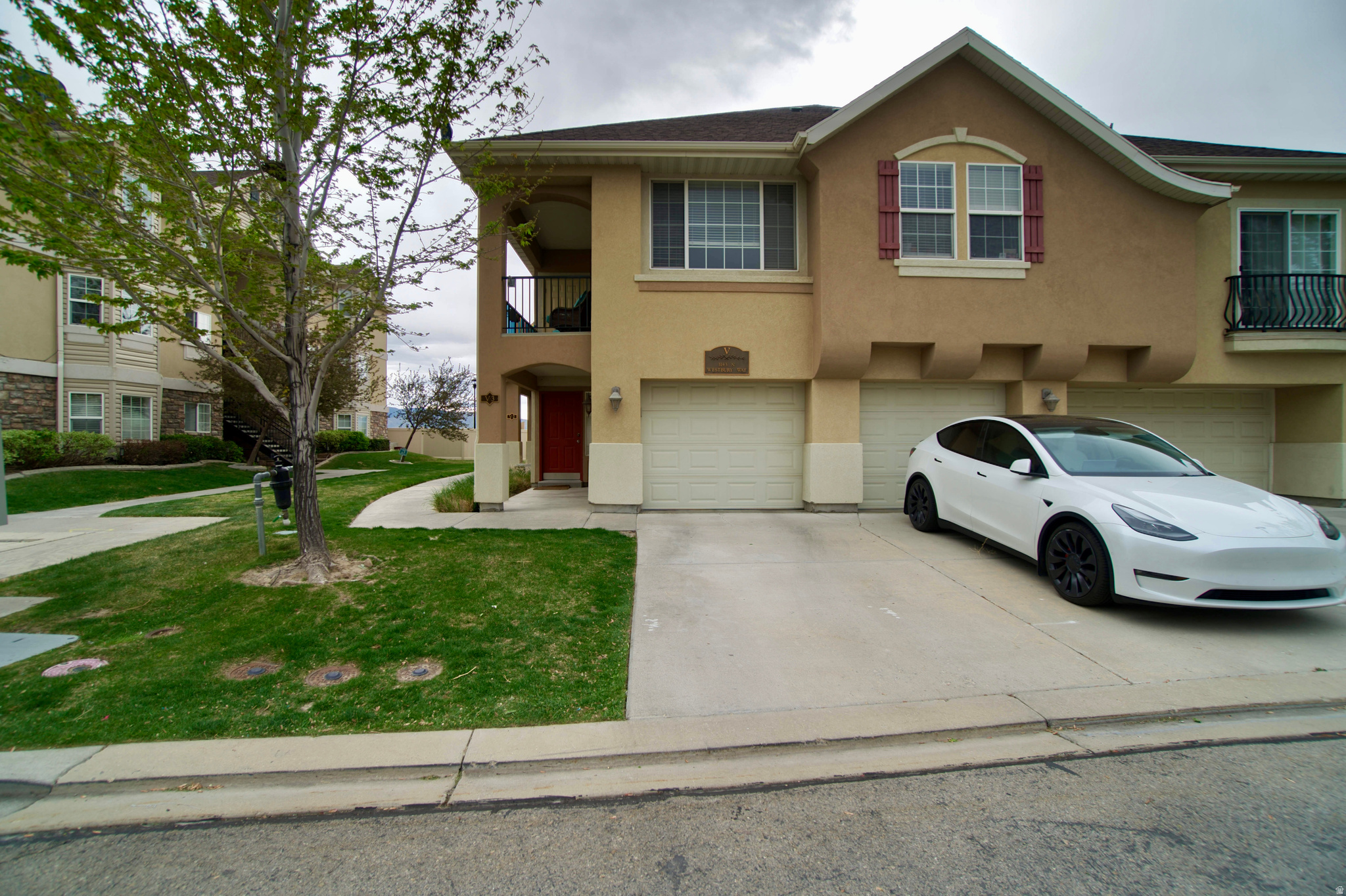 PROVENCE WEST AT PHEASANT POINTE CONDO - Residential