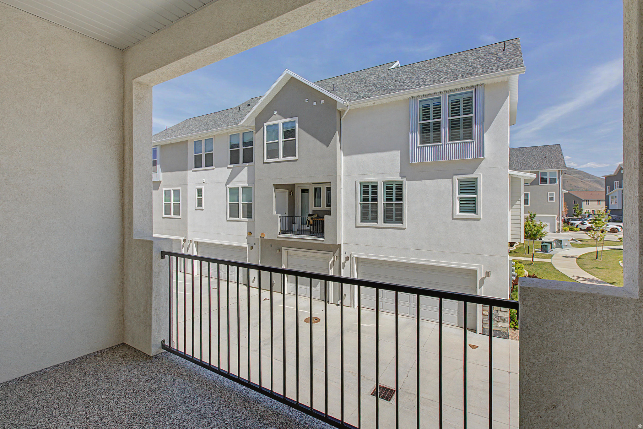 RIDGE - Residential