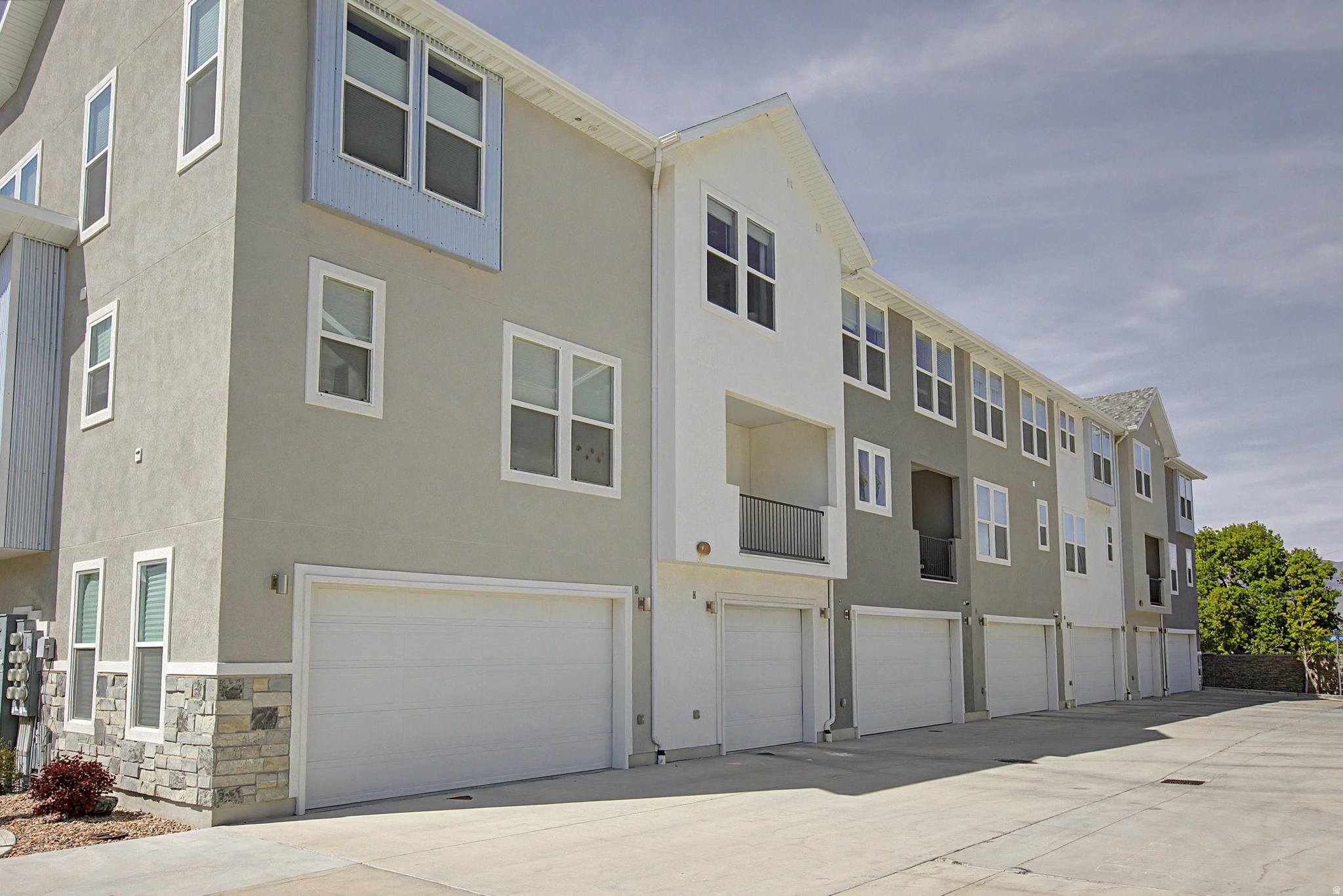 RIDGE - Residential