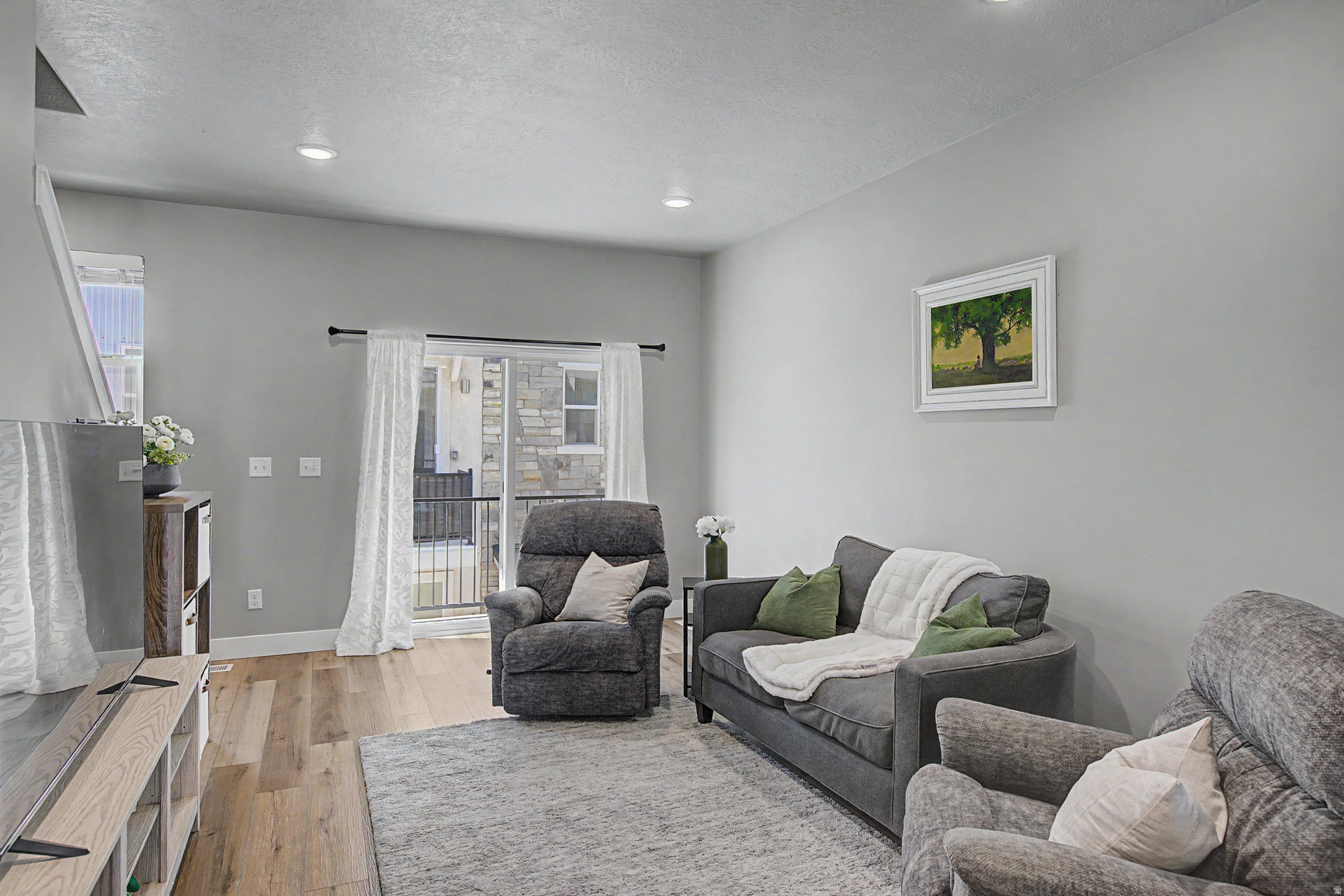 RIDGE - Residential