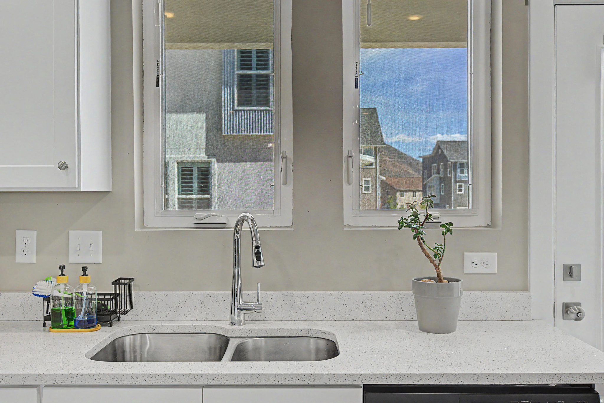RIDGE - Residential