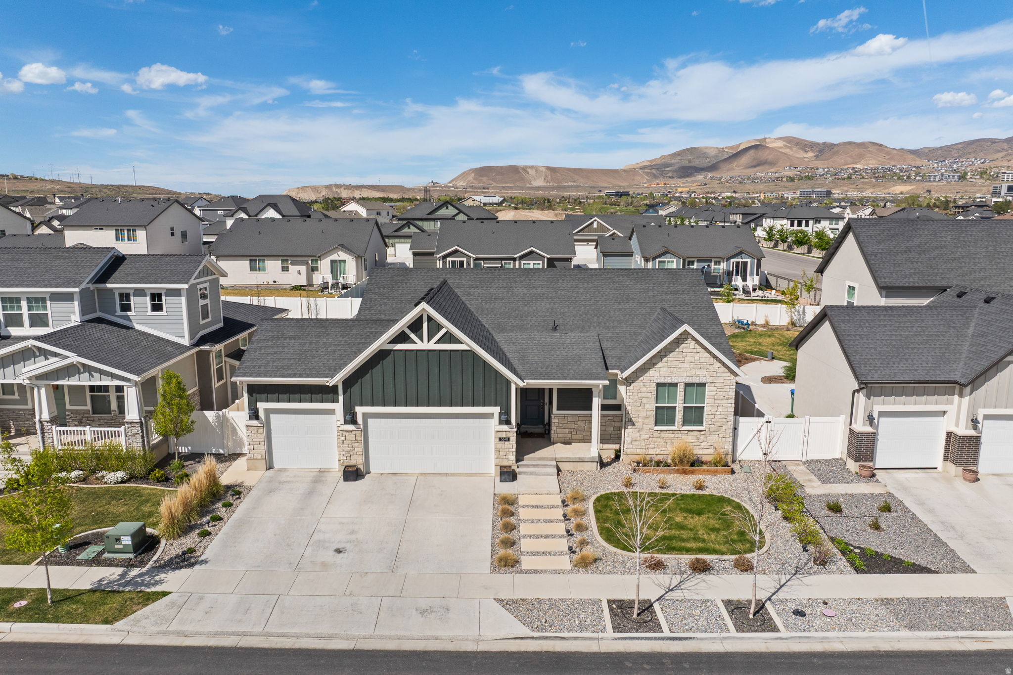 HOLBROOK FARMS - Residential