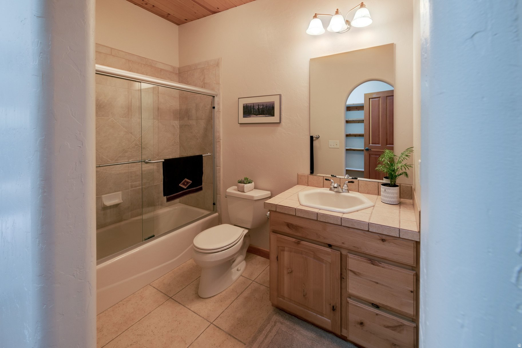 EAGLES LANDING - Residential