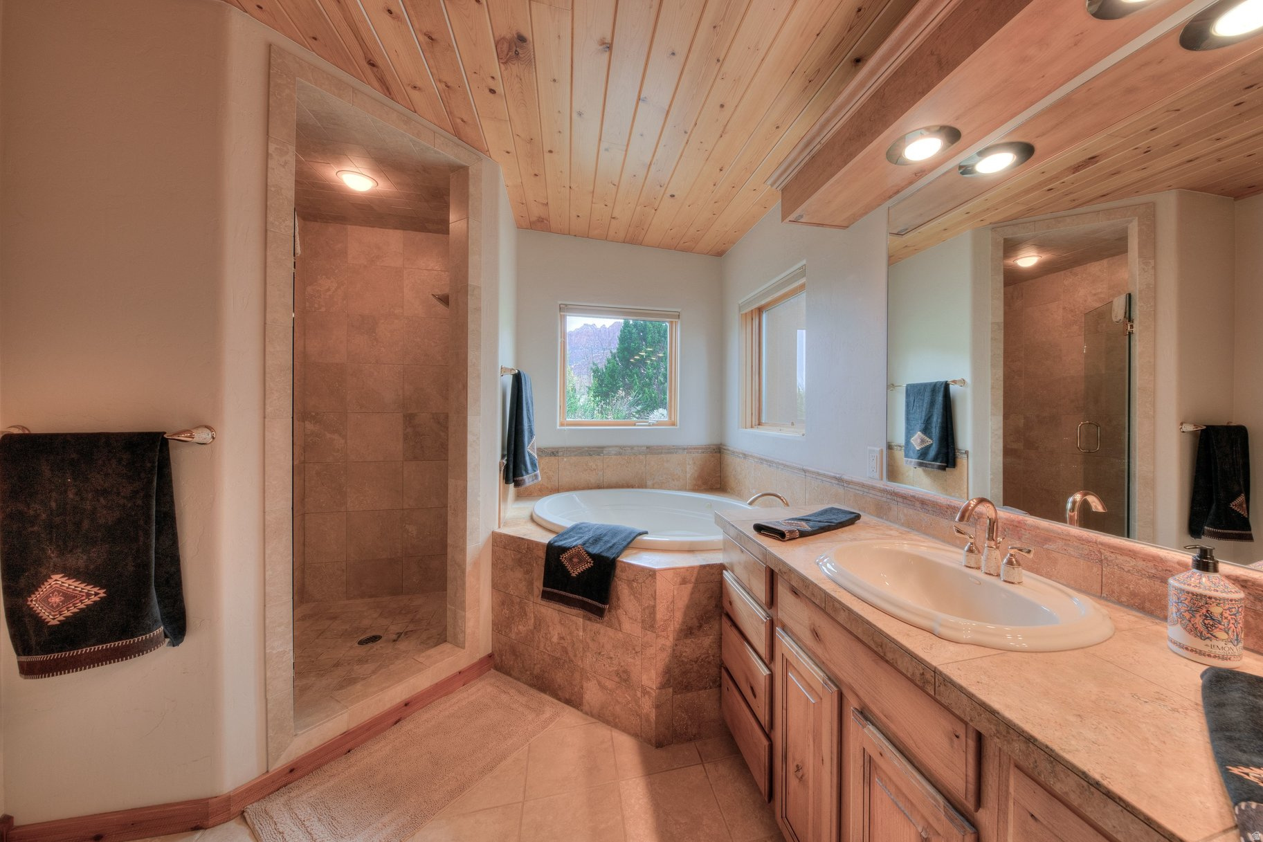 EAGLES LANDING - Residential