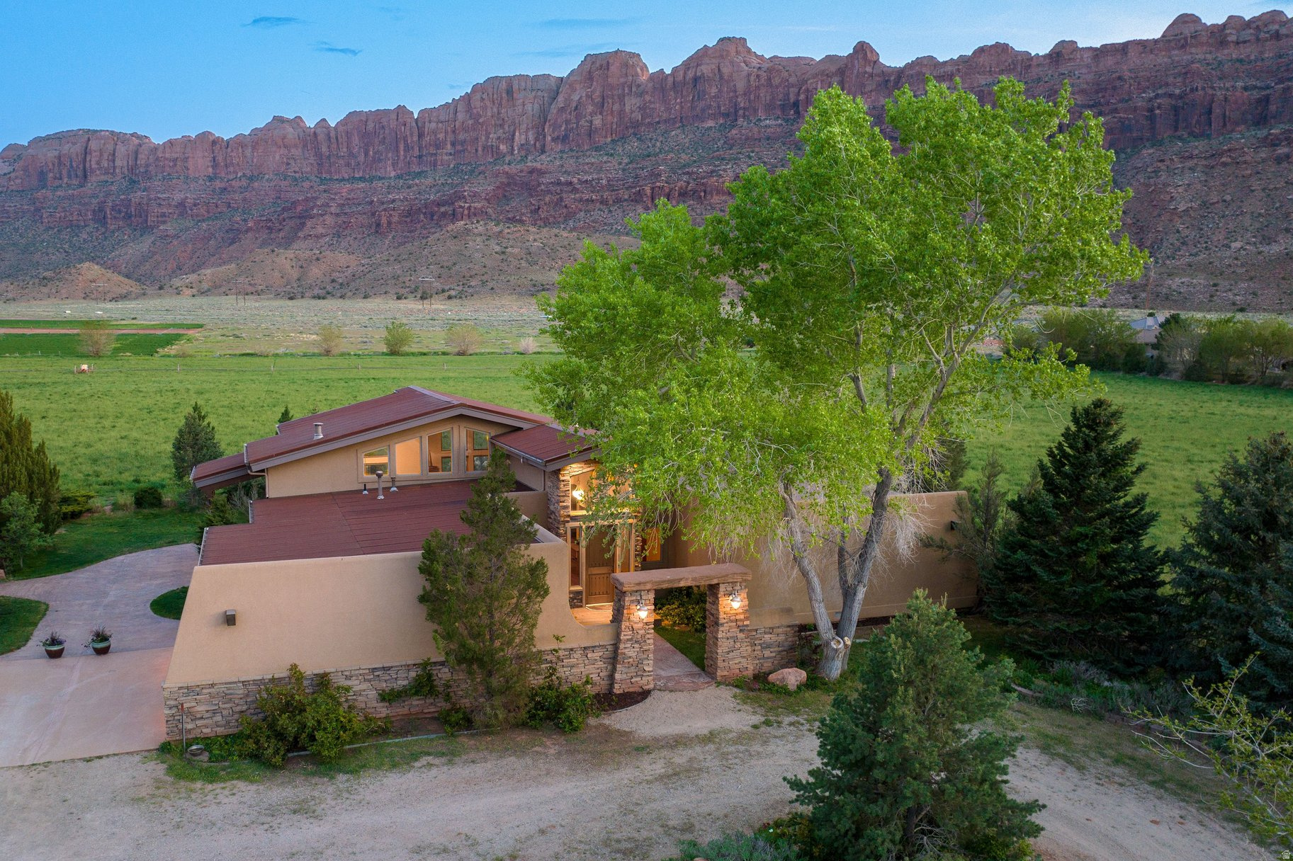 EAGLES LANDING - Residential