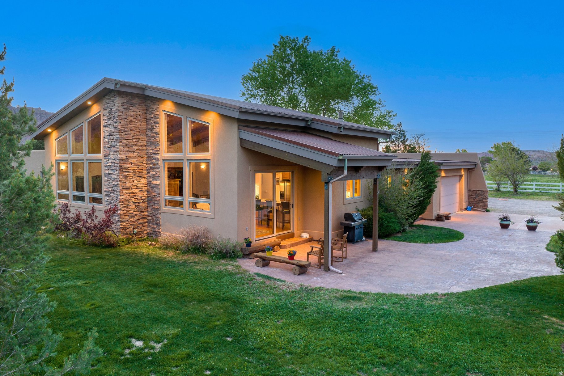 EAGLES LANDING - Residential