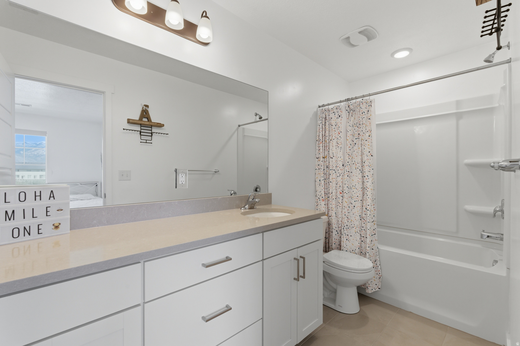 AF CROSSING - Residential