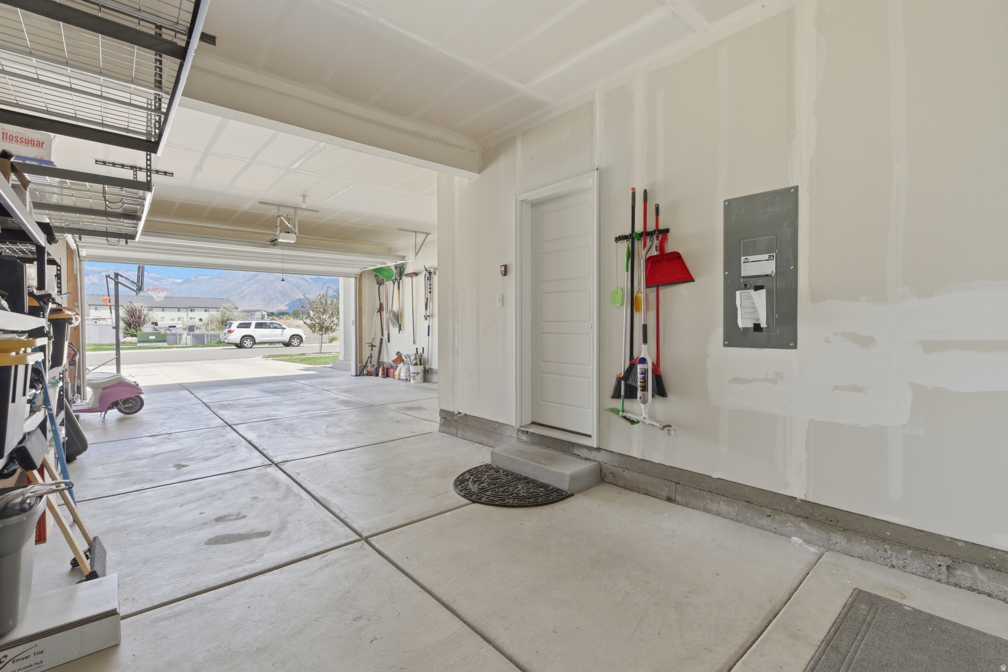 AF CROSSING - Residential