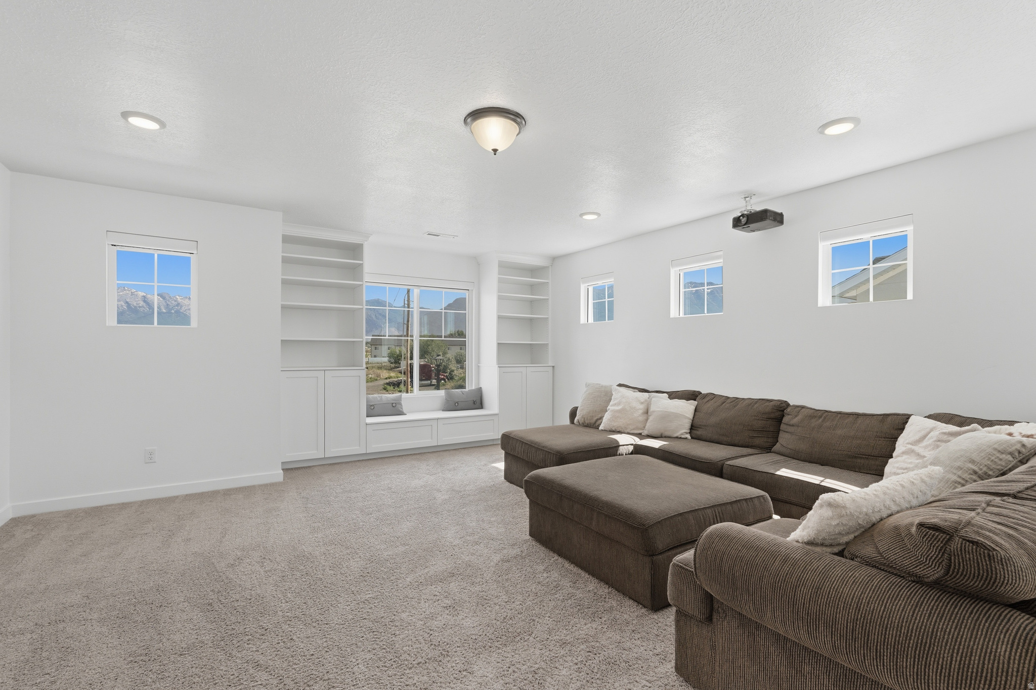 AF CROSSING - Residential