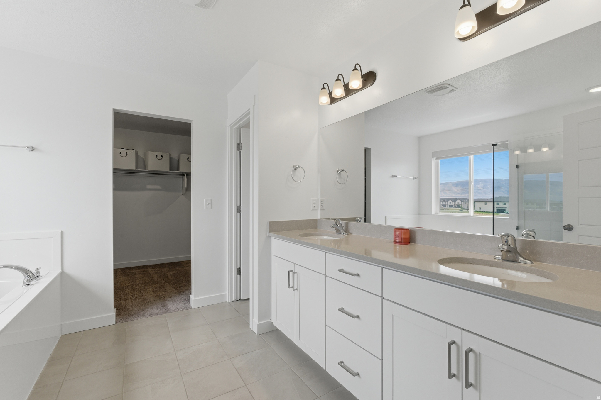 AF CROSSING - Residential