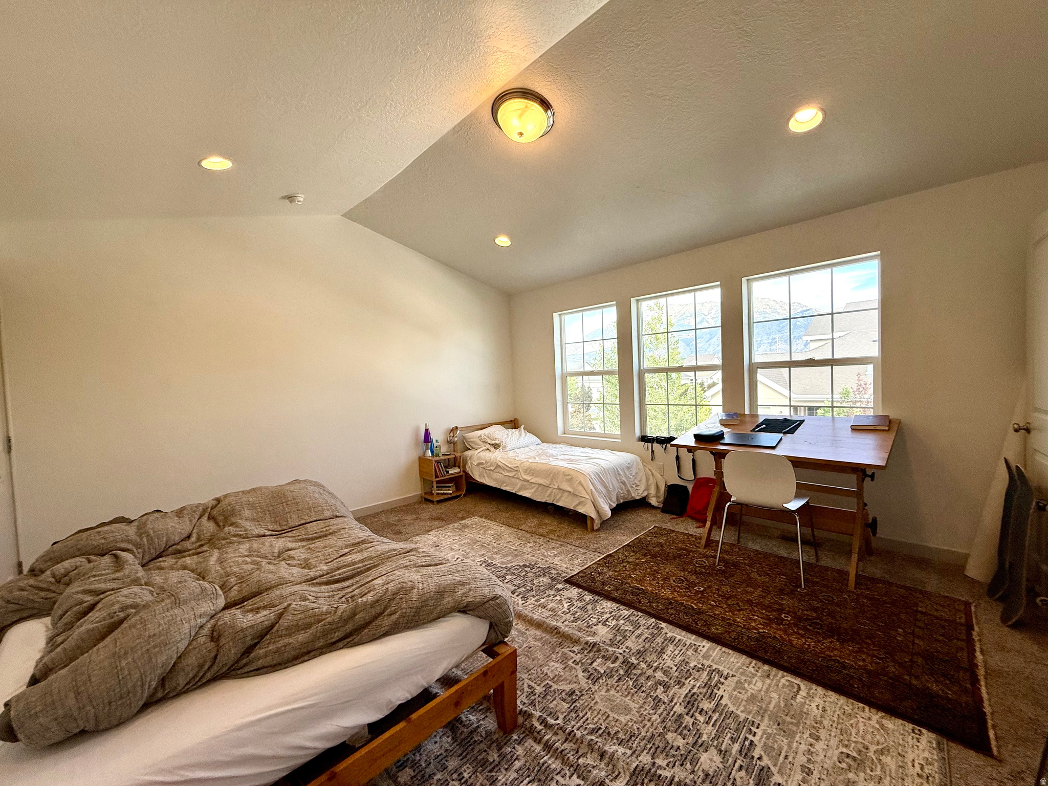 BROADVIEW SHORES 110 - Residential
