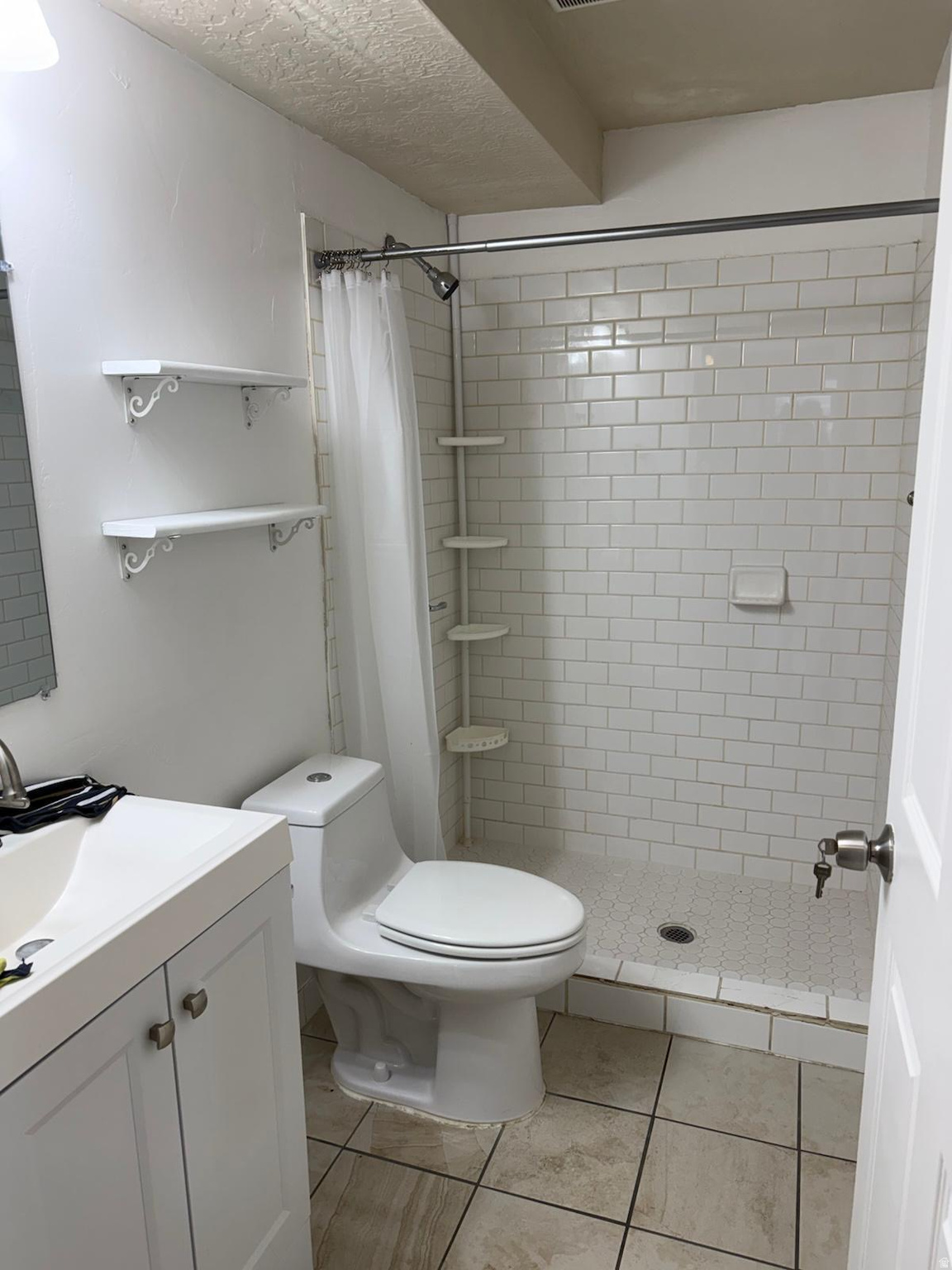 BROADVIEW SHORES 110 - Residential