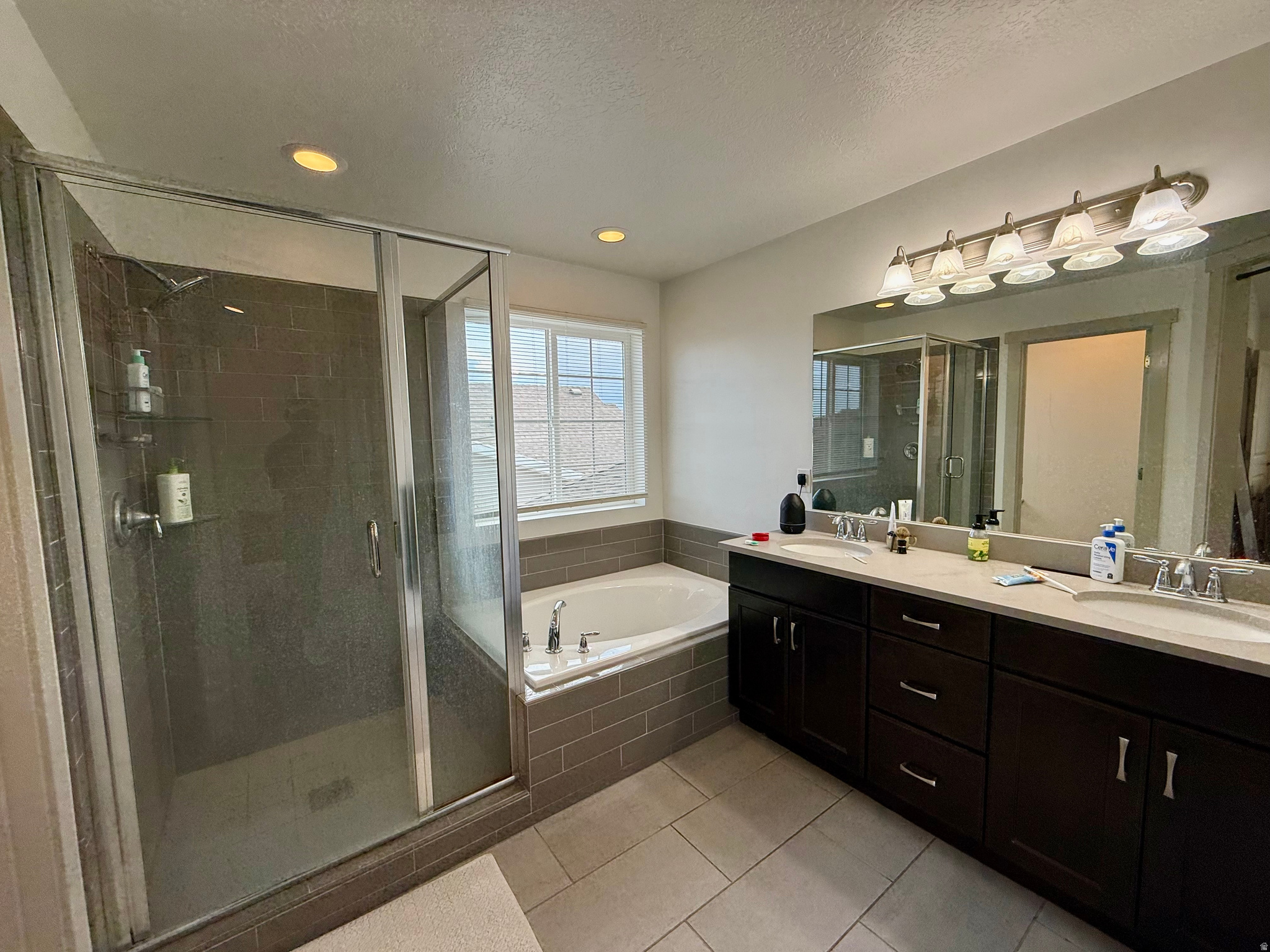 BROADVIEW SHORES 110 - Residential