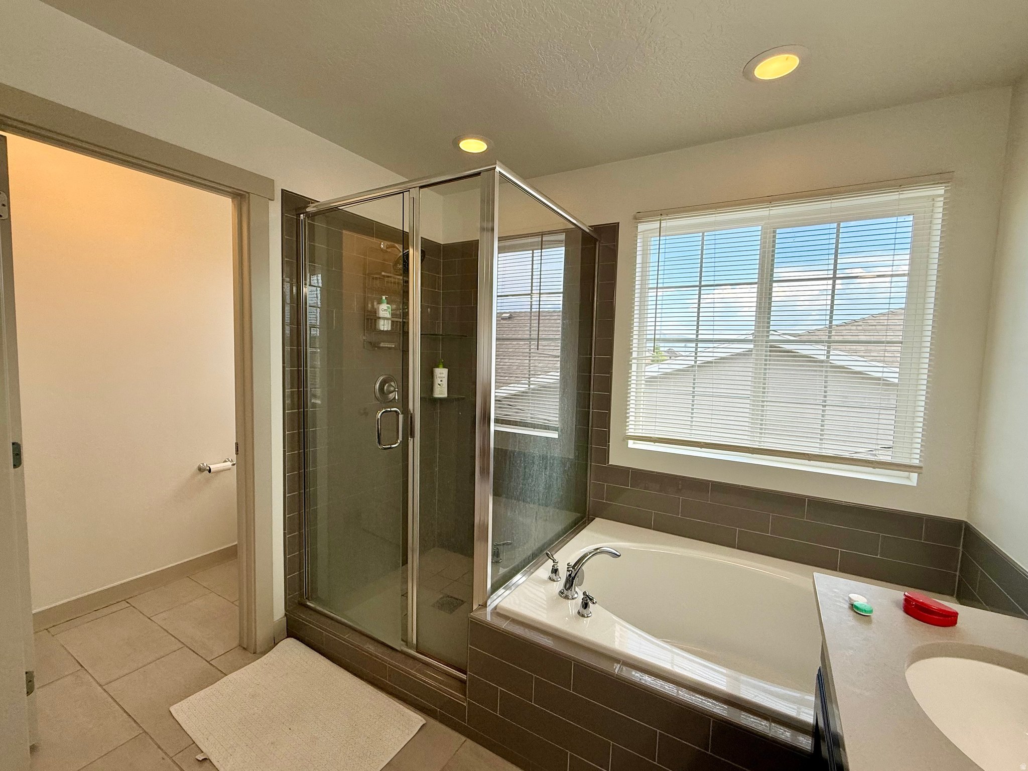 BROADVIEW SHORES 110 - Residential