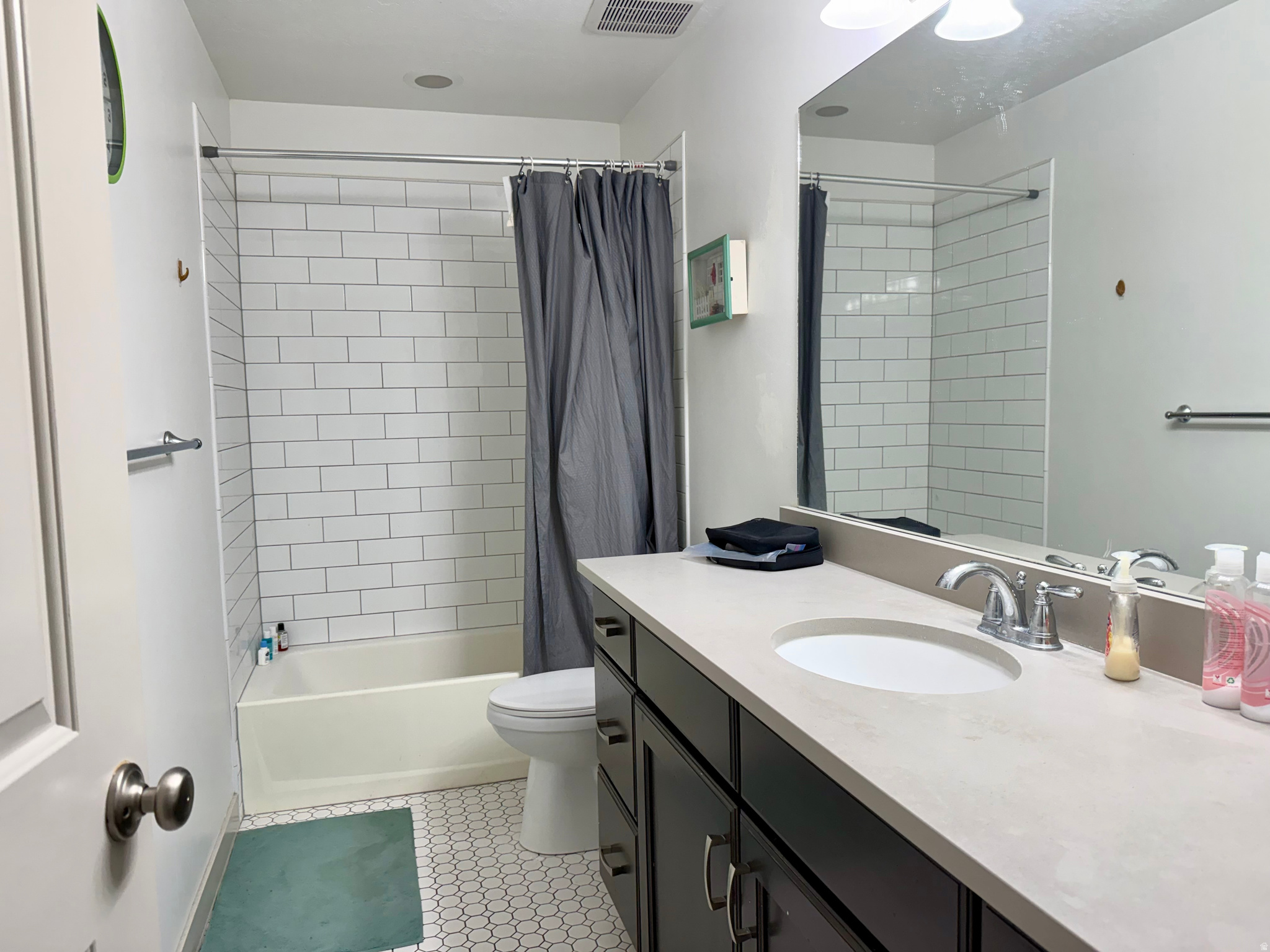 BROADVIEW SHORES 110 - Residential