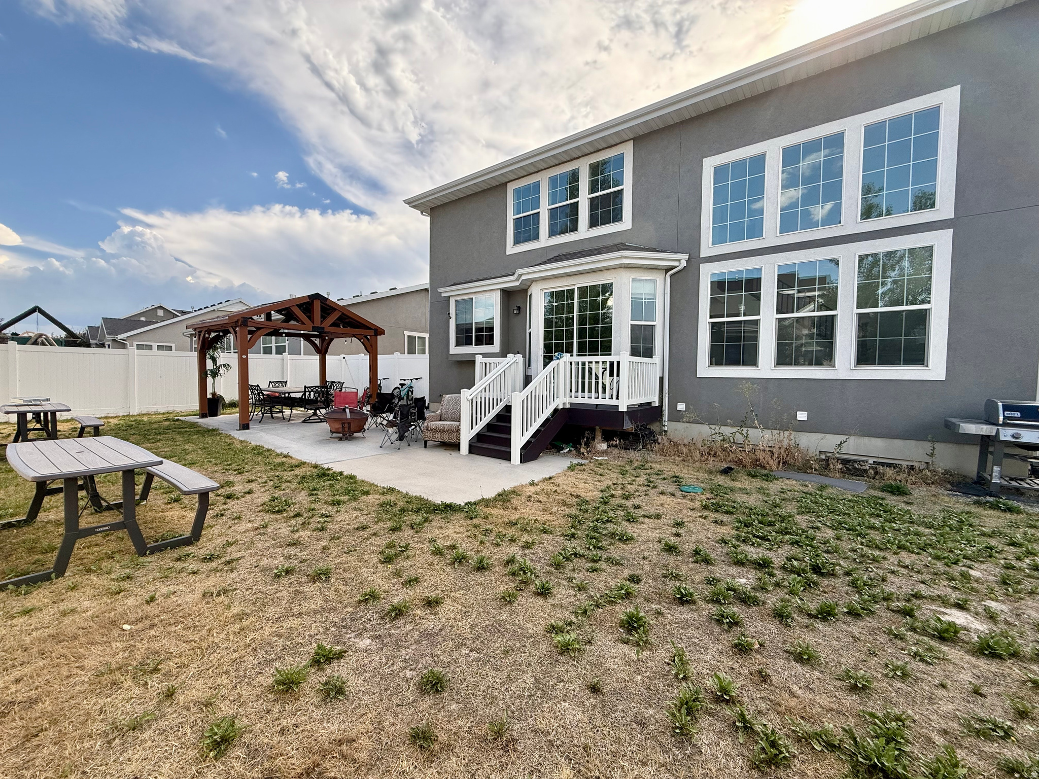 BROADVIEW SHORES 110 - Residential